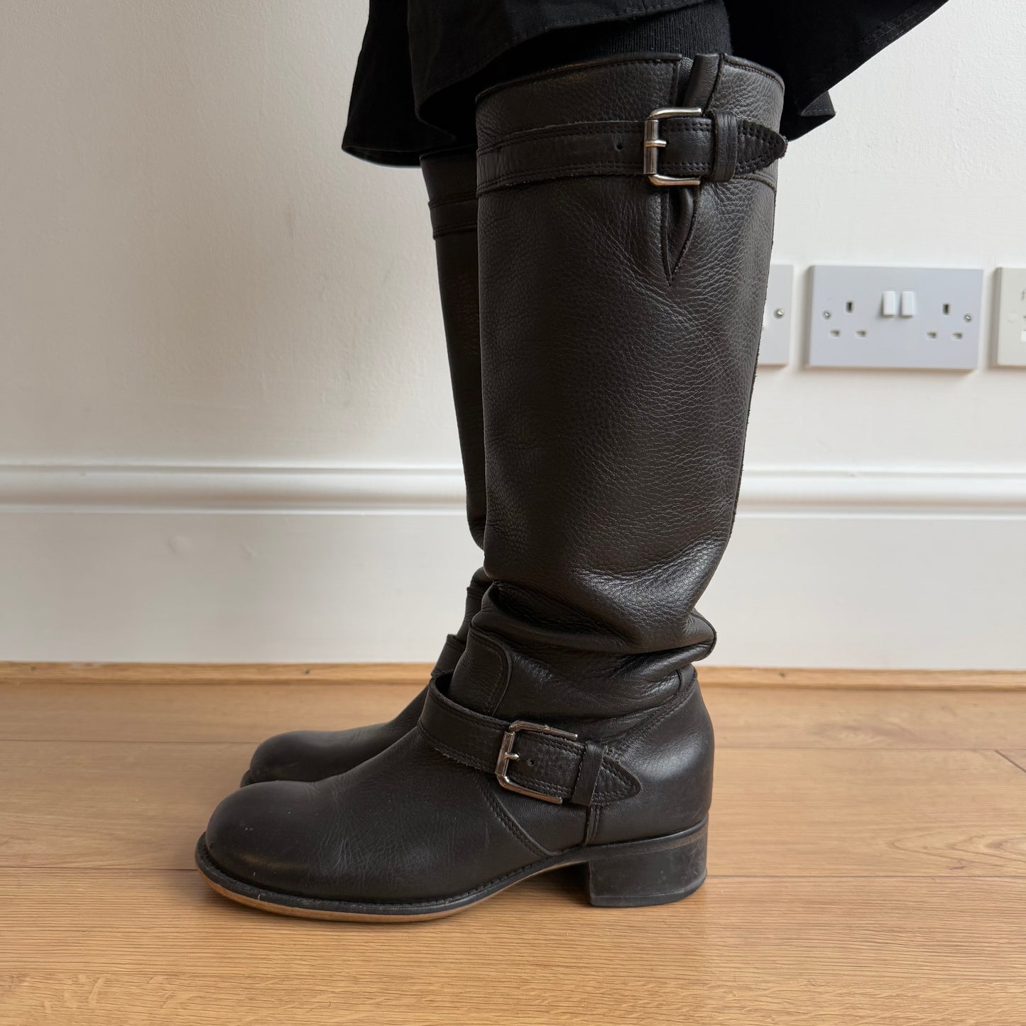 Black leather boots - Size UK4