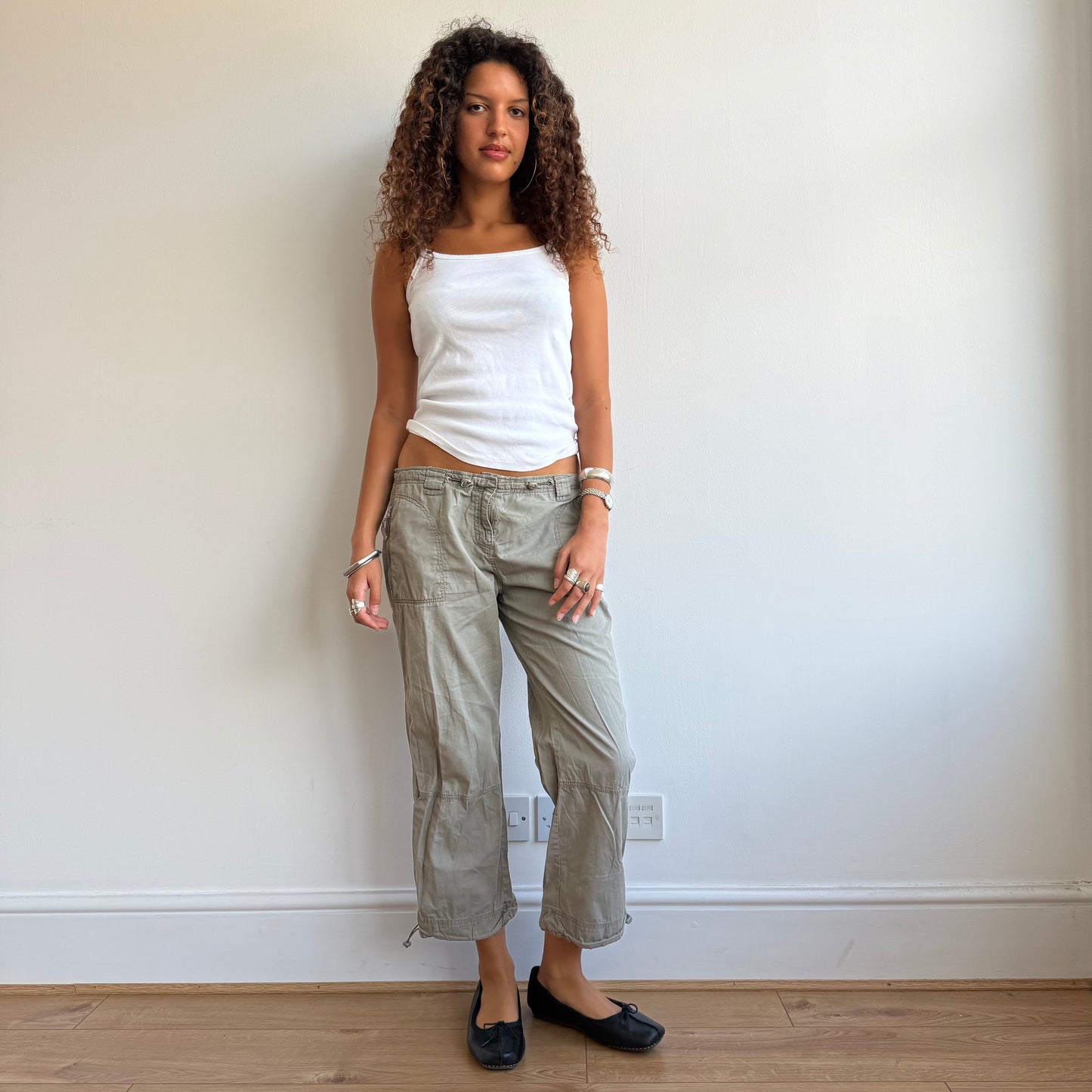 Khaki toggle capris - Size S + M/L