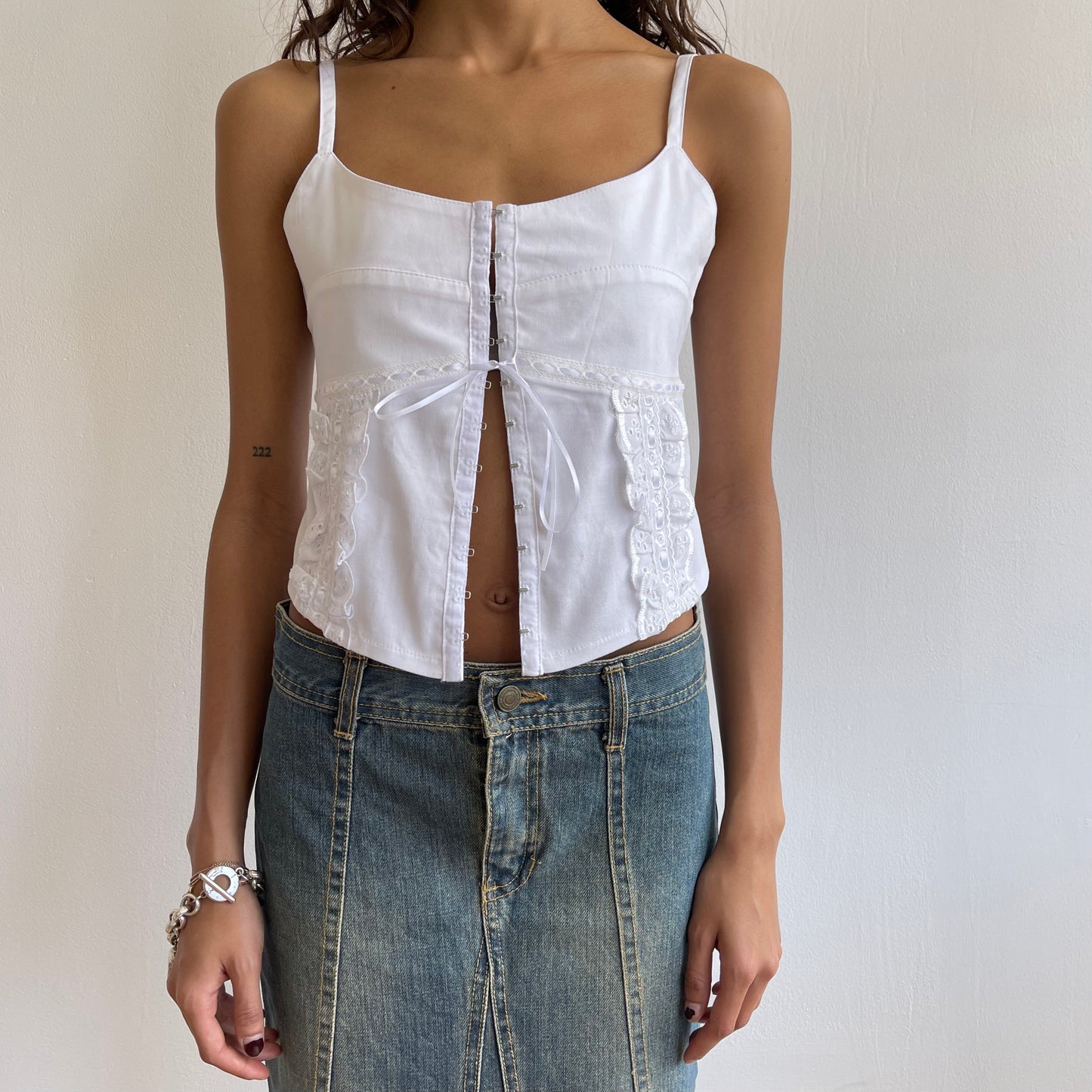 The Layla - White