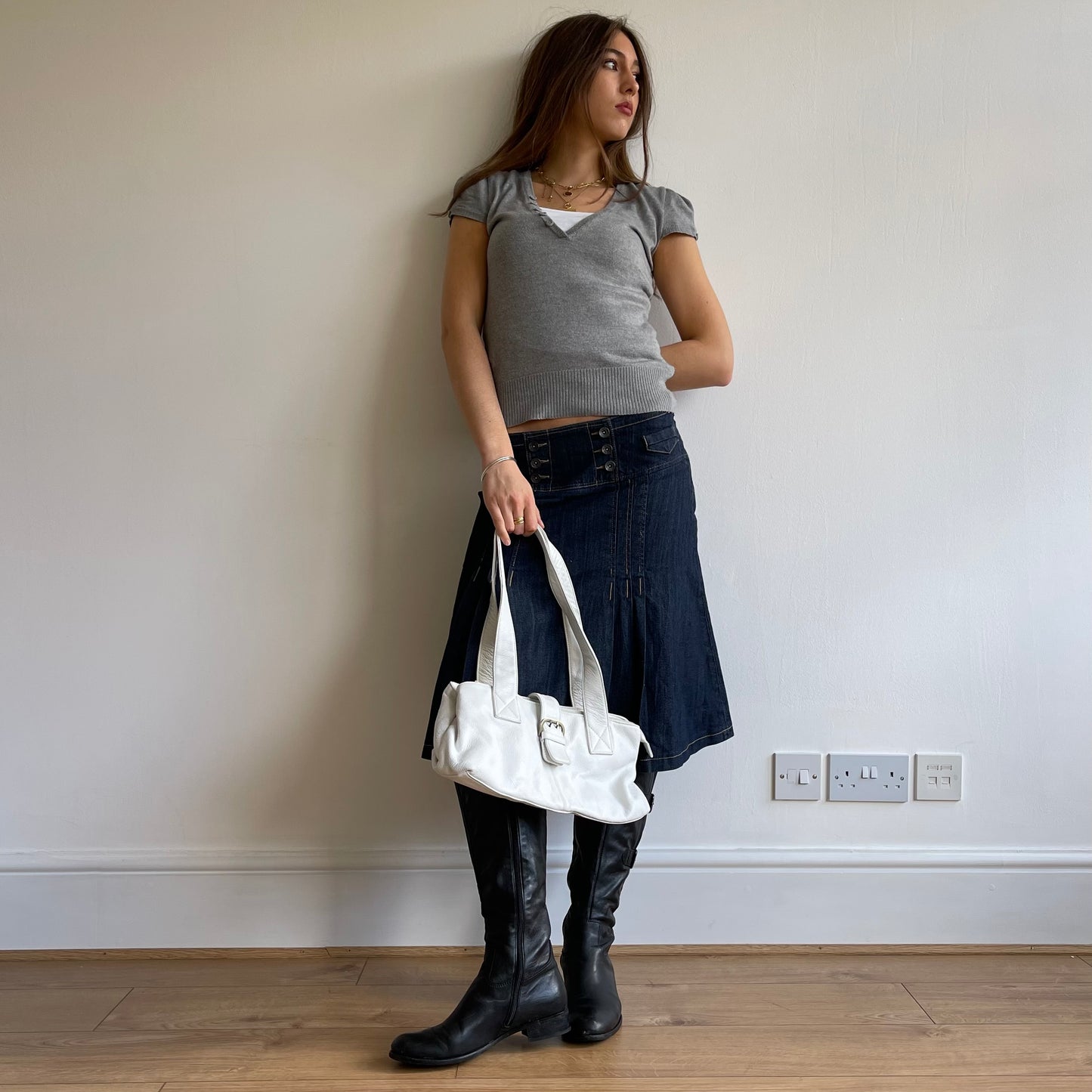 White leather buckle bag