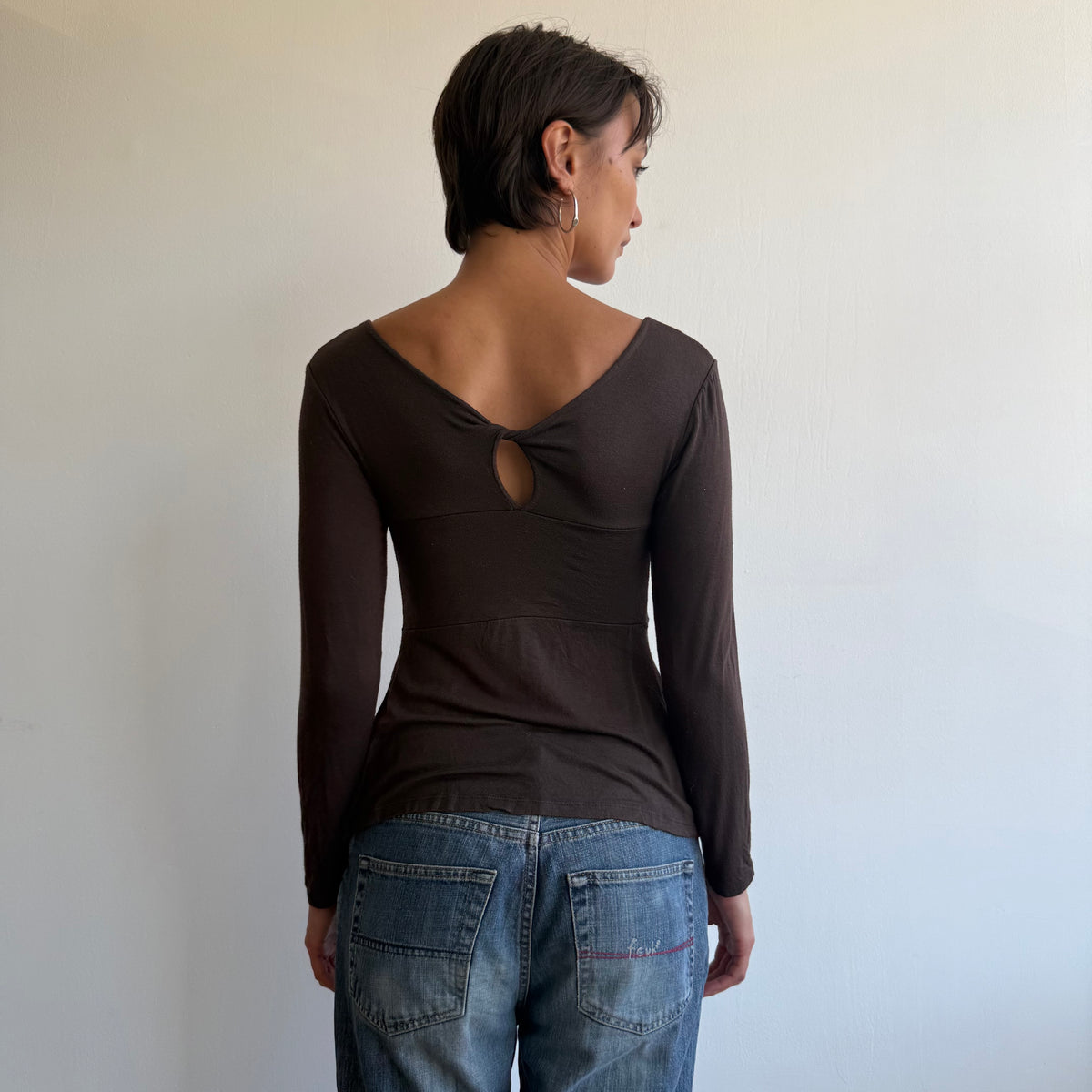 Brown keyhole twist top - Size S
