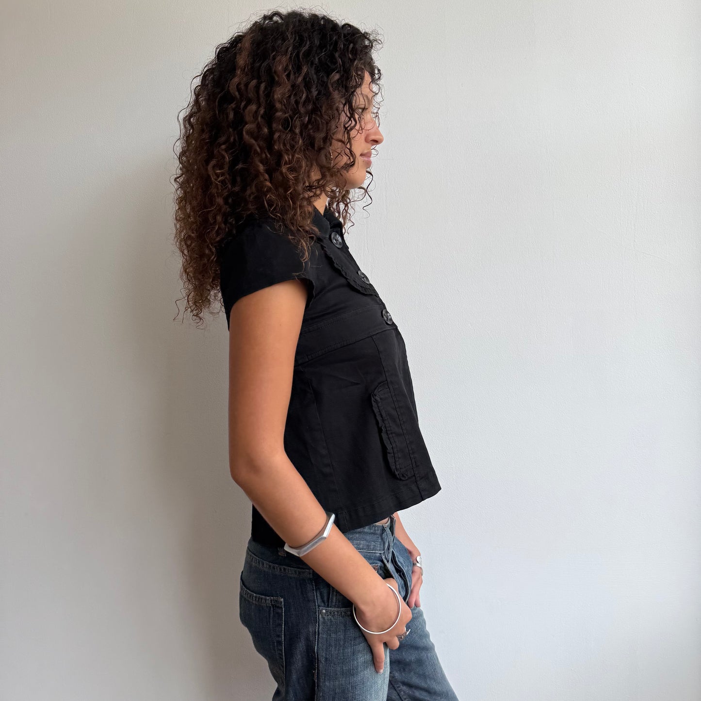 Black short sleeve ruffle peacoat - Size S