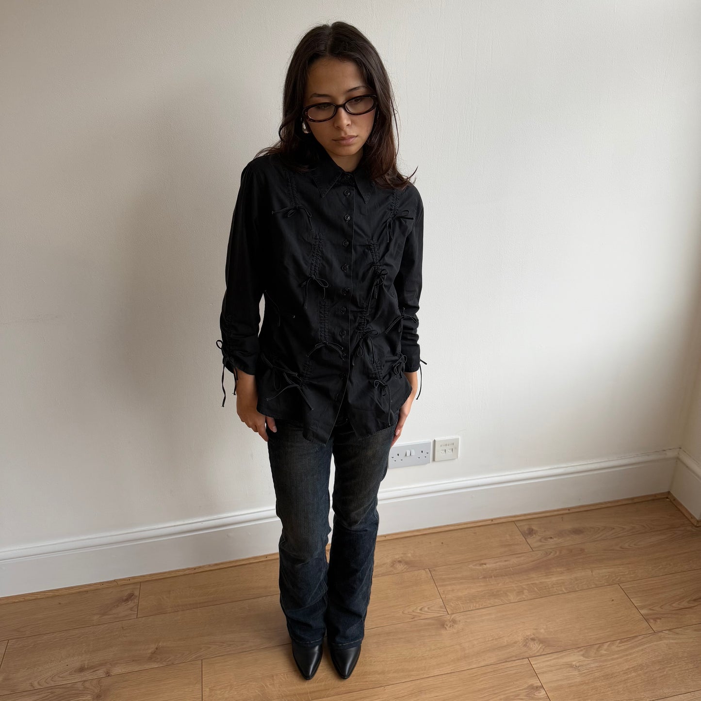 Black bow shirt - Size M
