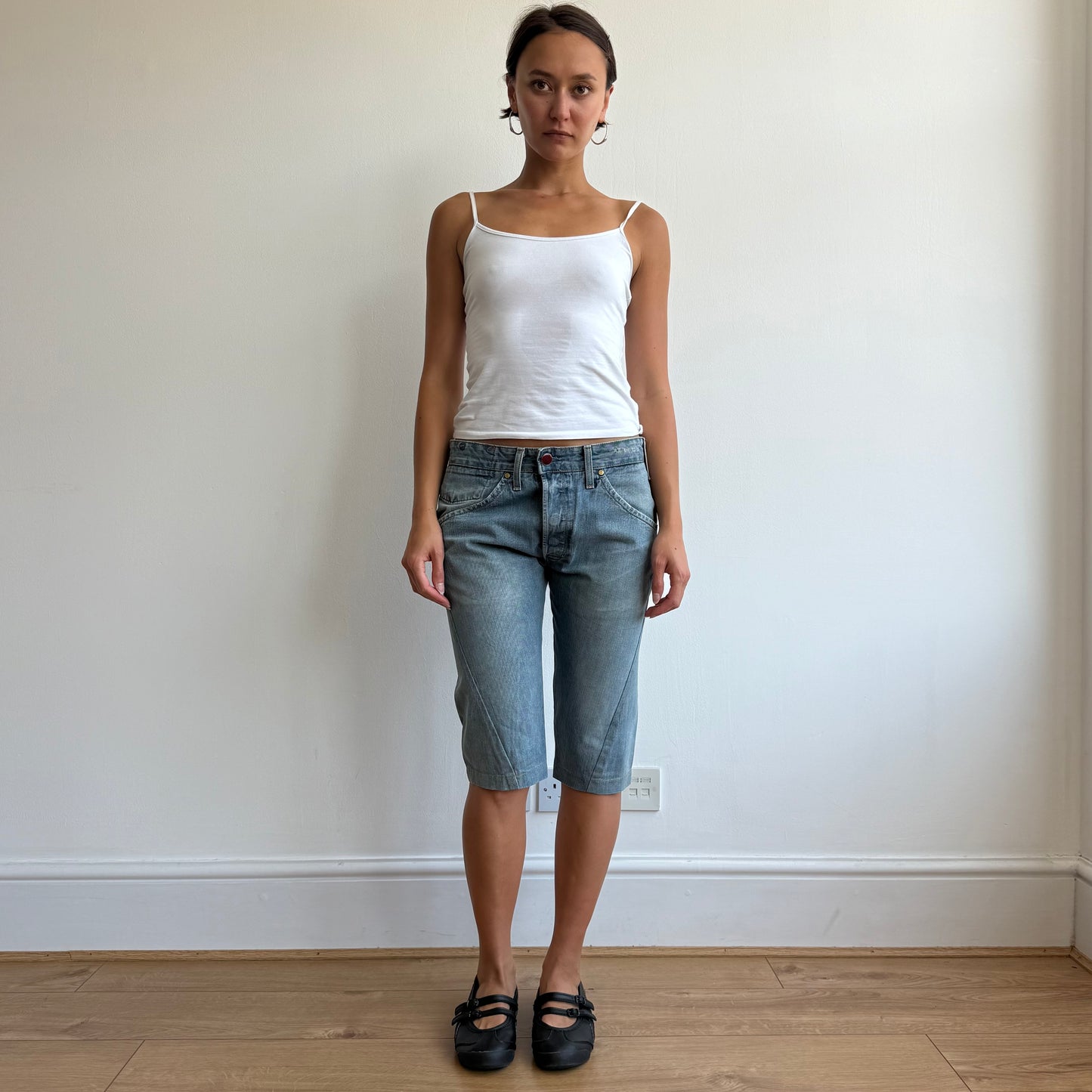 Levi’s Engineered button back jorts - Size 31”