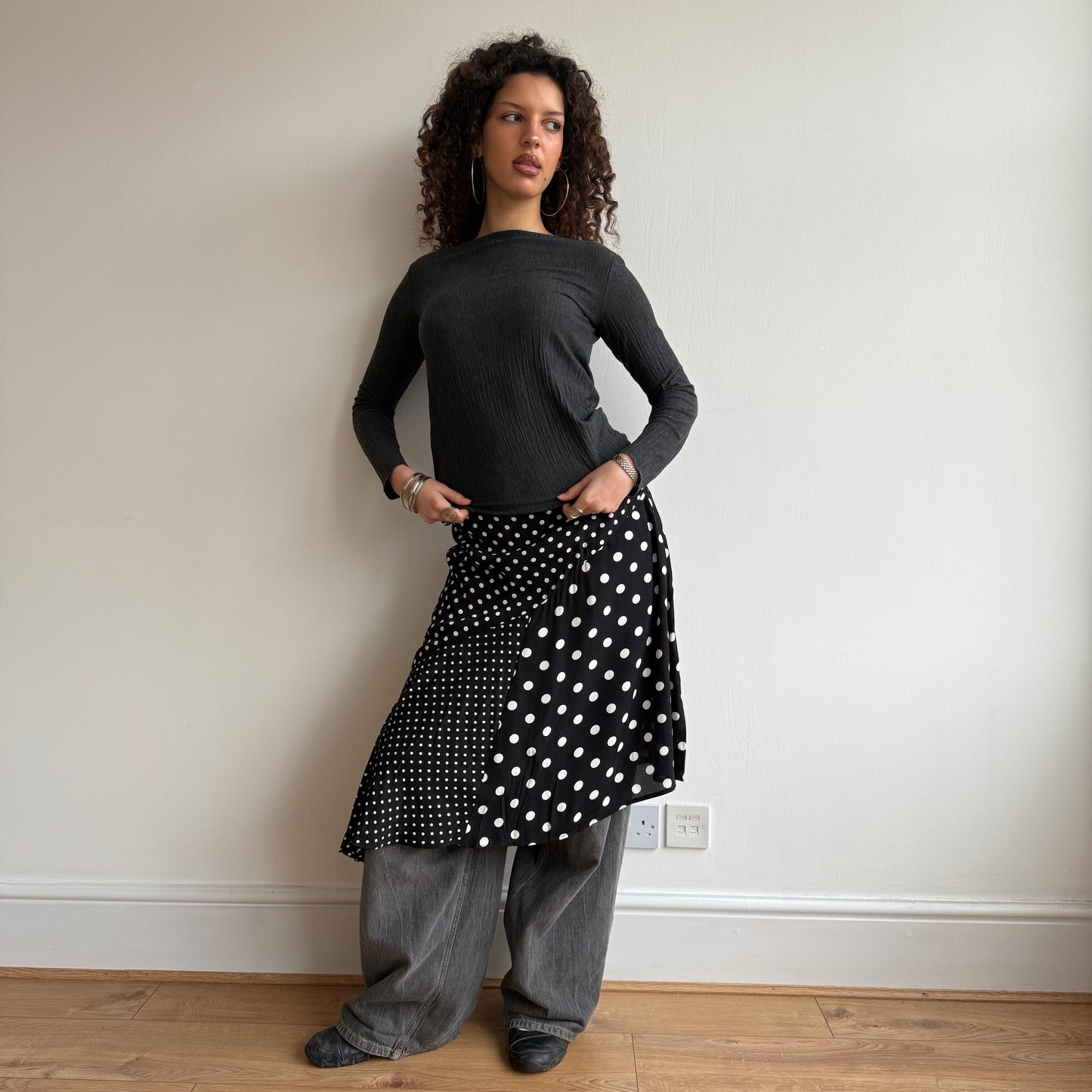 Polka dot asymmetric midi skirt - Size M/L