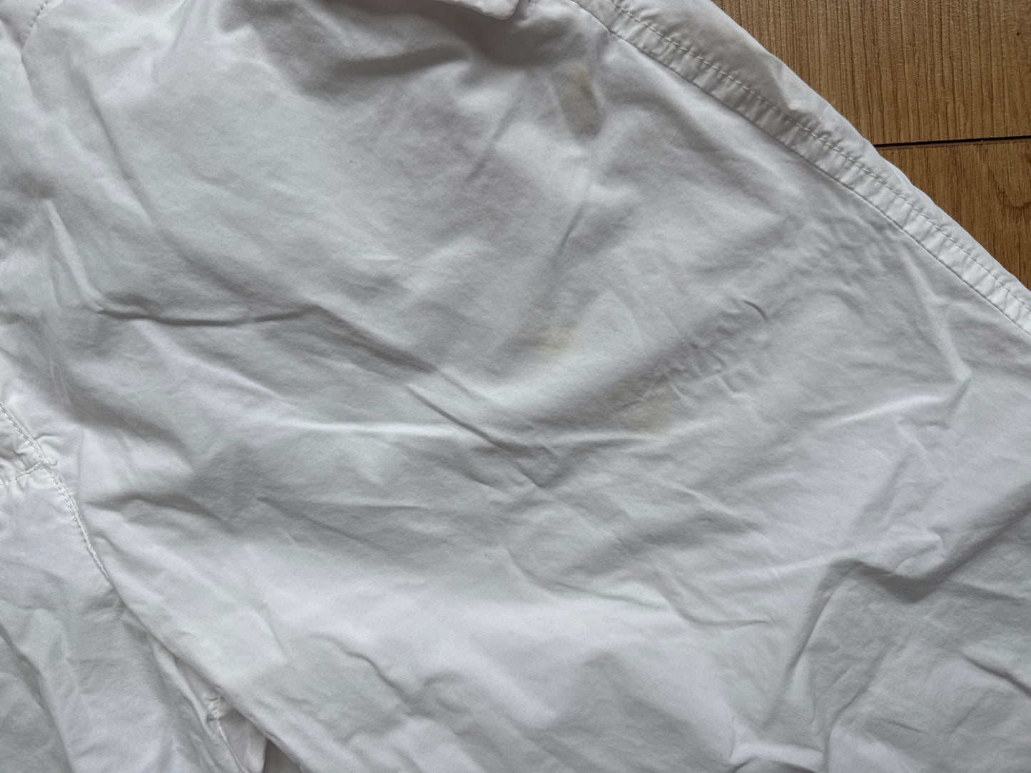 White toggle Puma capris - Size 29”