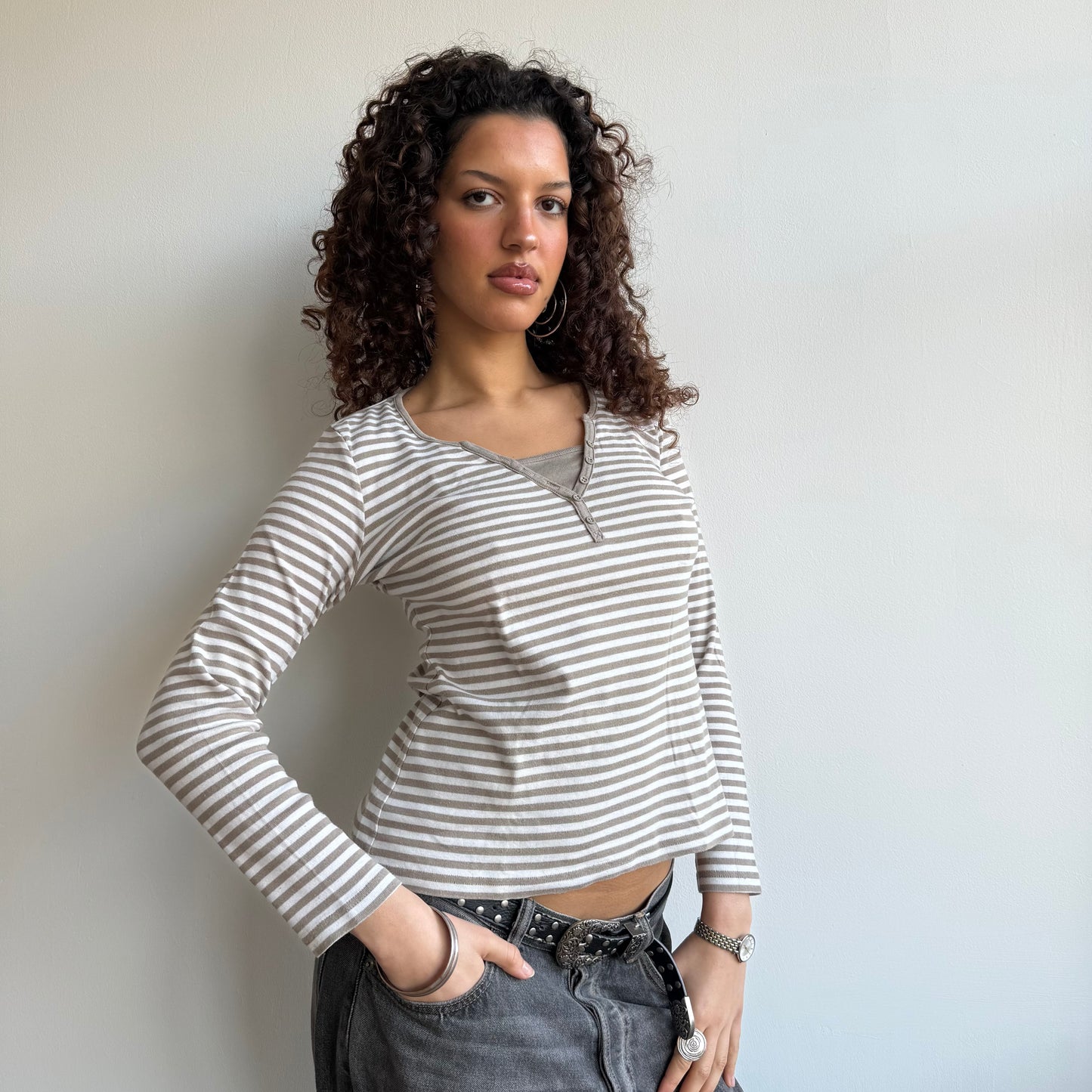 Brown striped long sleeve - Size M