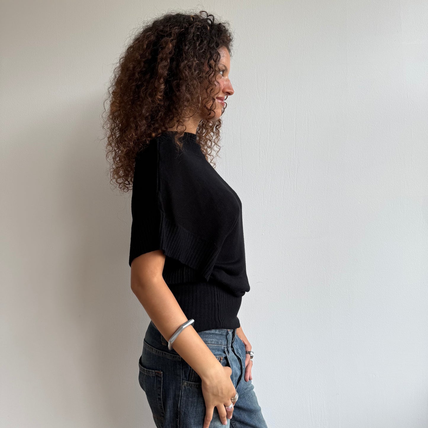 Black short sleeve slouchy knit - Size S-M