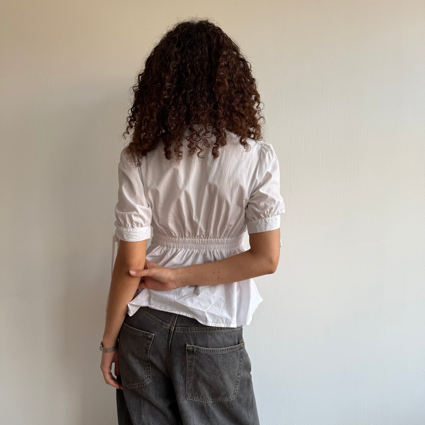 White belt shirt - Size S