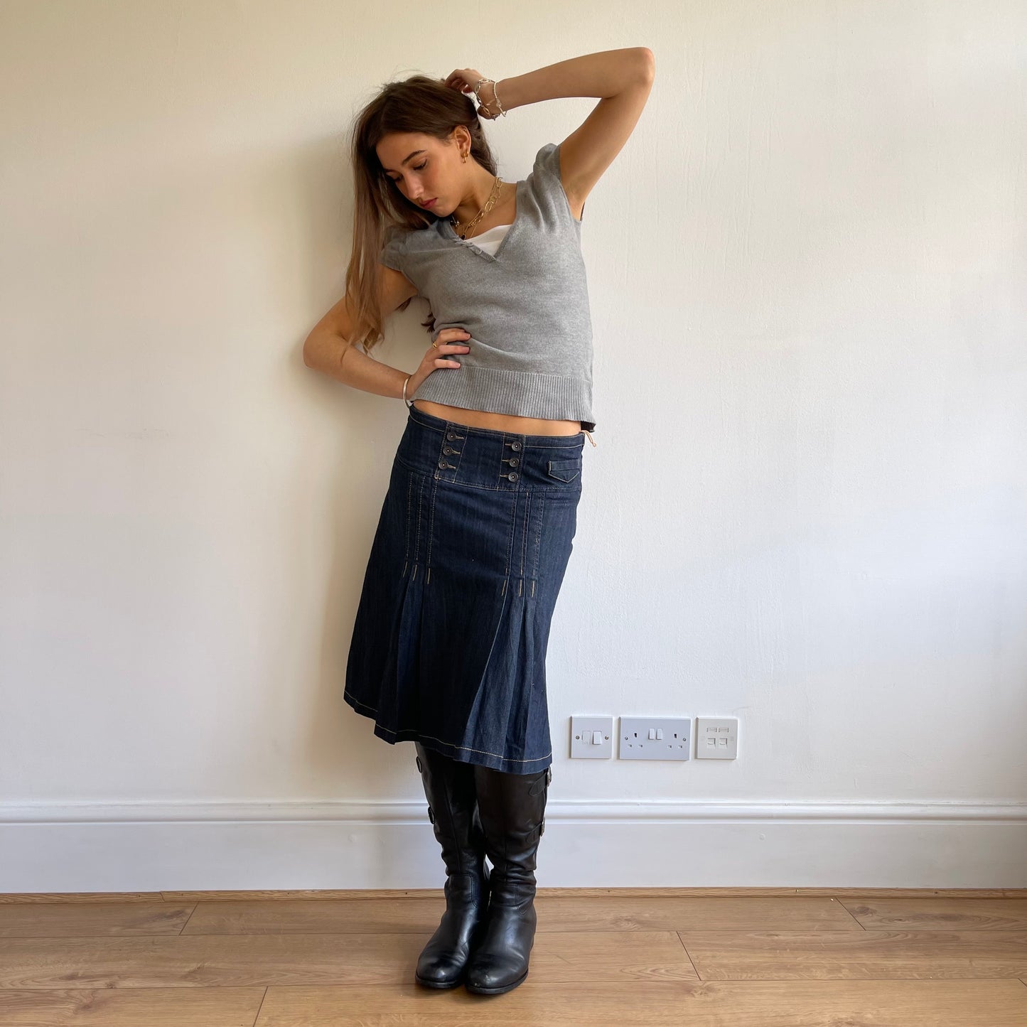 Grey v neck jumper - Size M