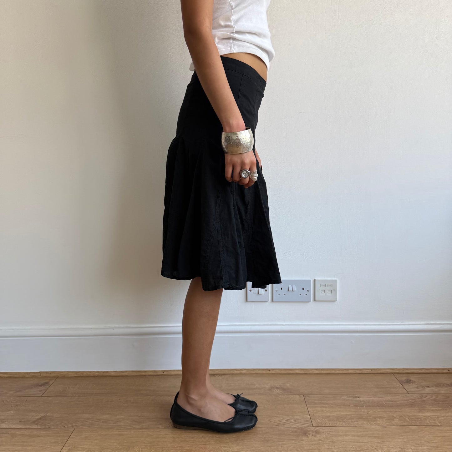 Black pleat button skirt - Size M