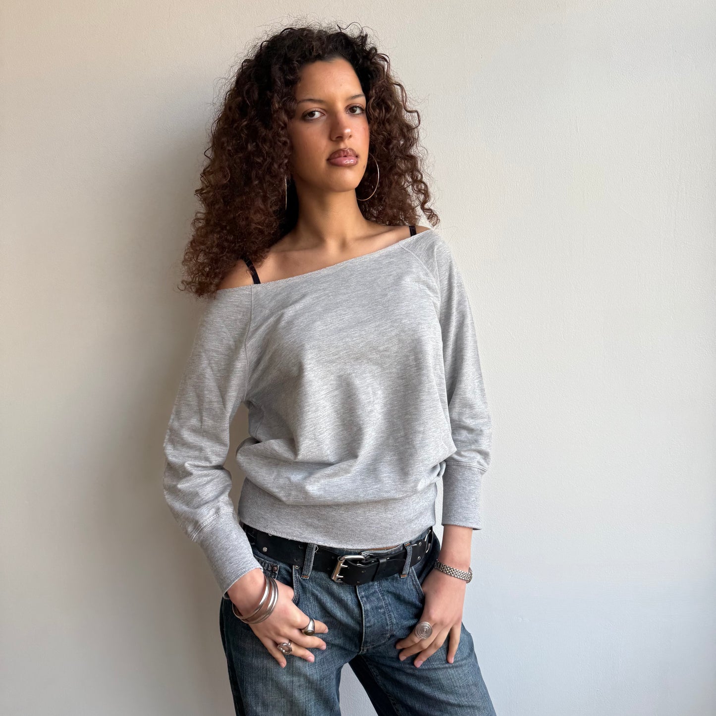 Grey off shoulder sweatshirt - Size M