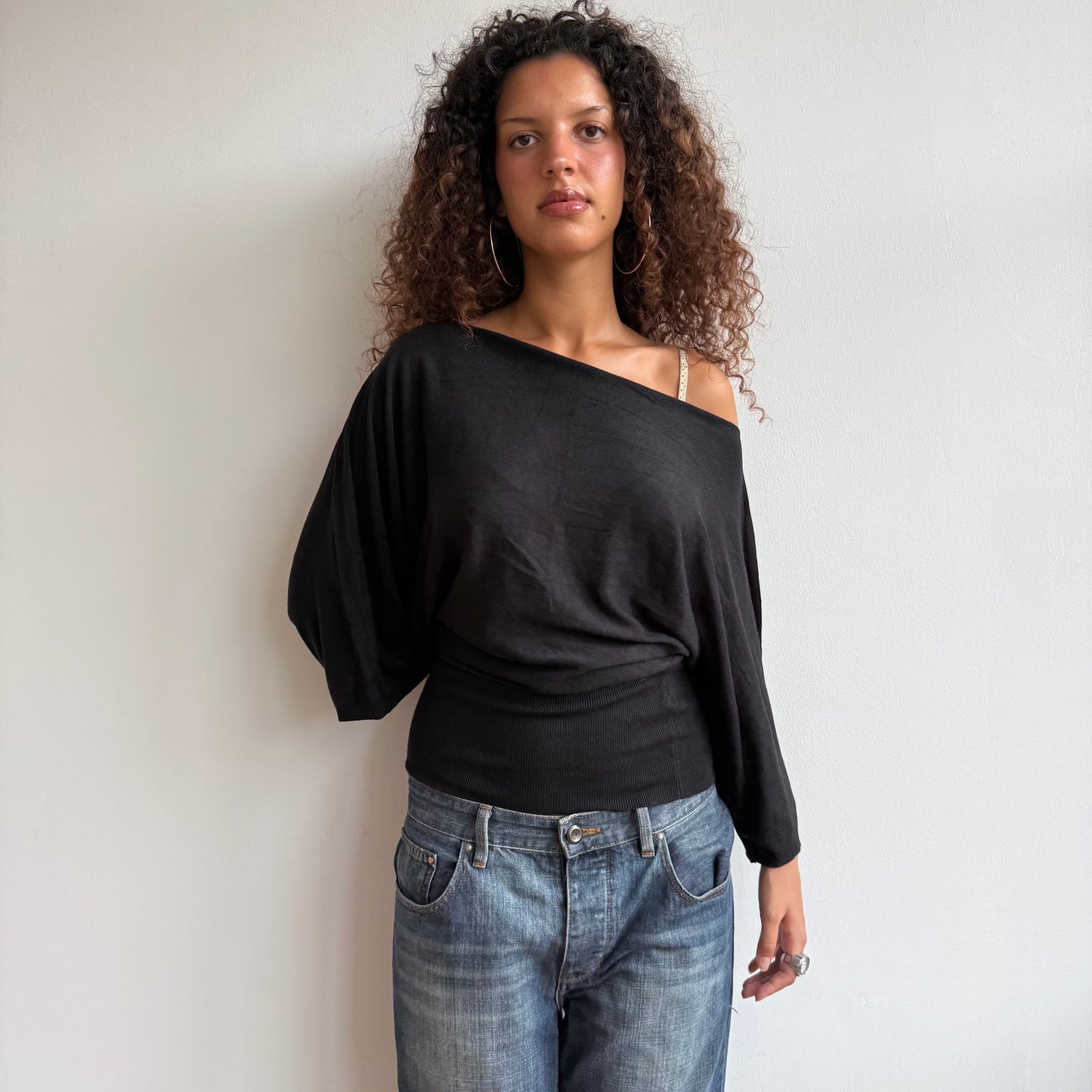 Black short sleeve slouchy knit - Size S-M