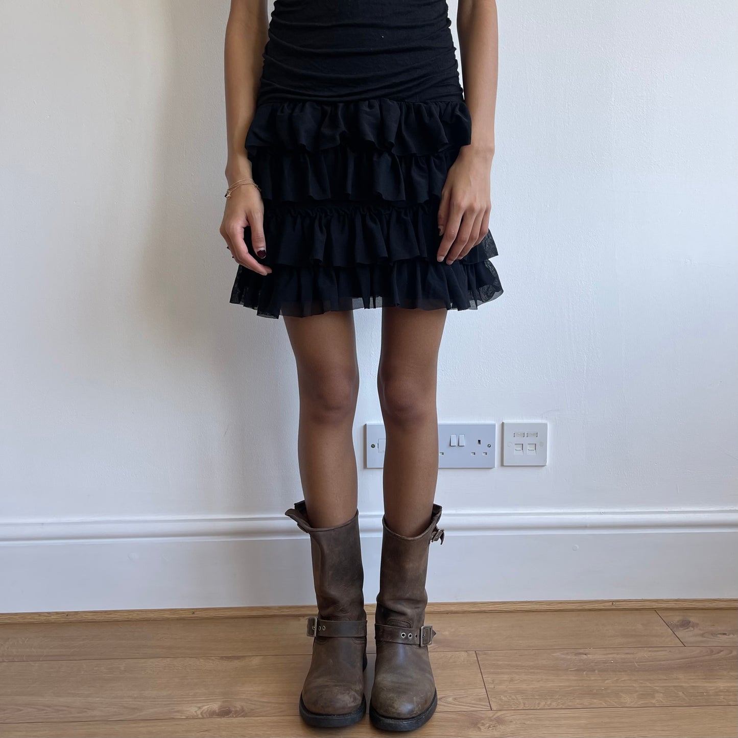 Black ruffle salsa dress - Size XS