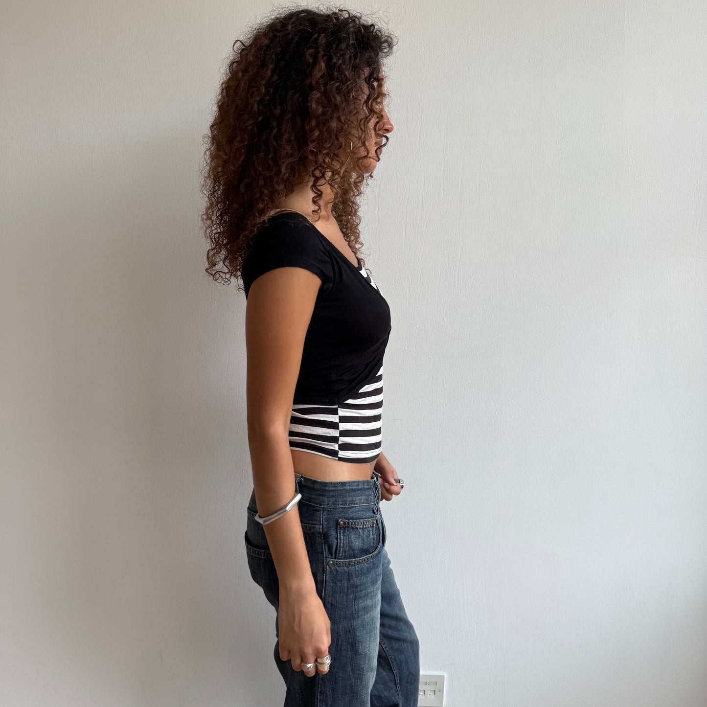 Black and white wrap t-shirt - S