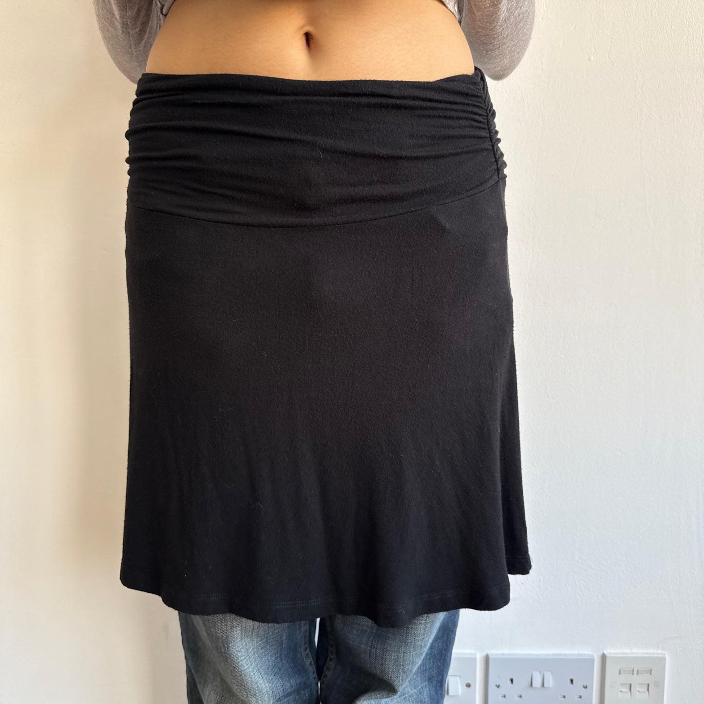 Black ruched side skirt - Size S