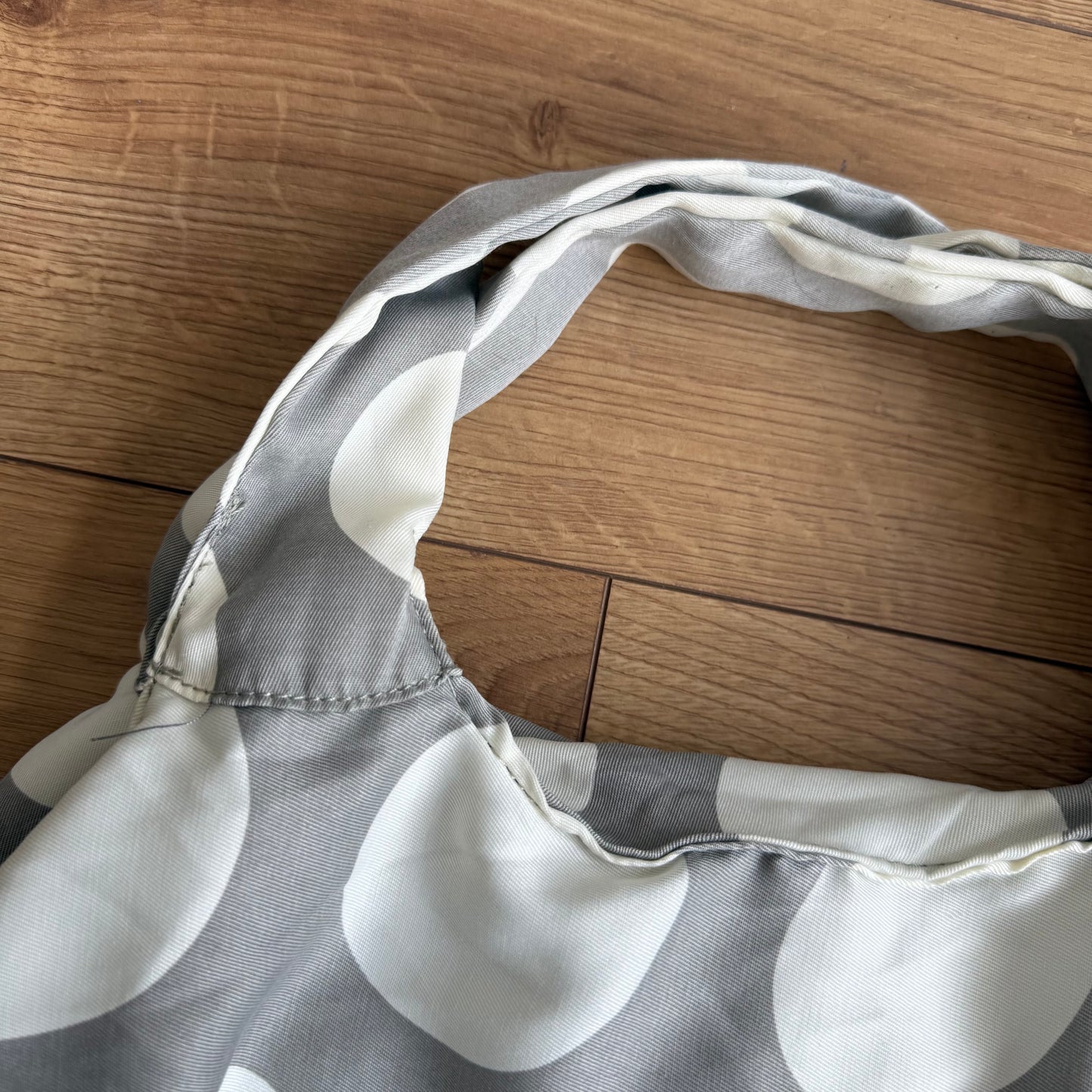 Grey polka dot bag