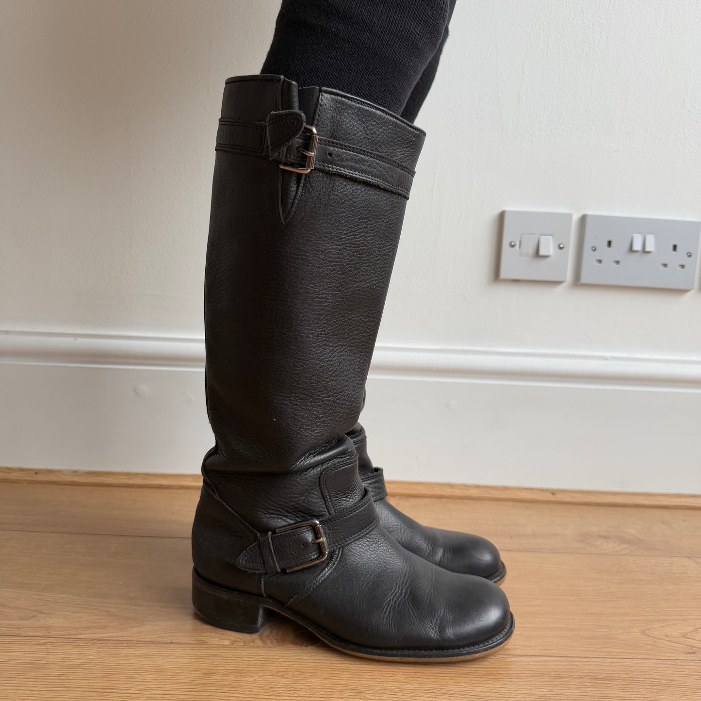 Black leather boots - Size UK4