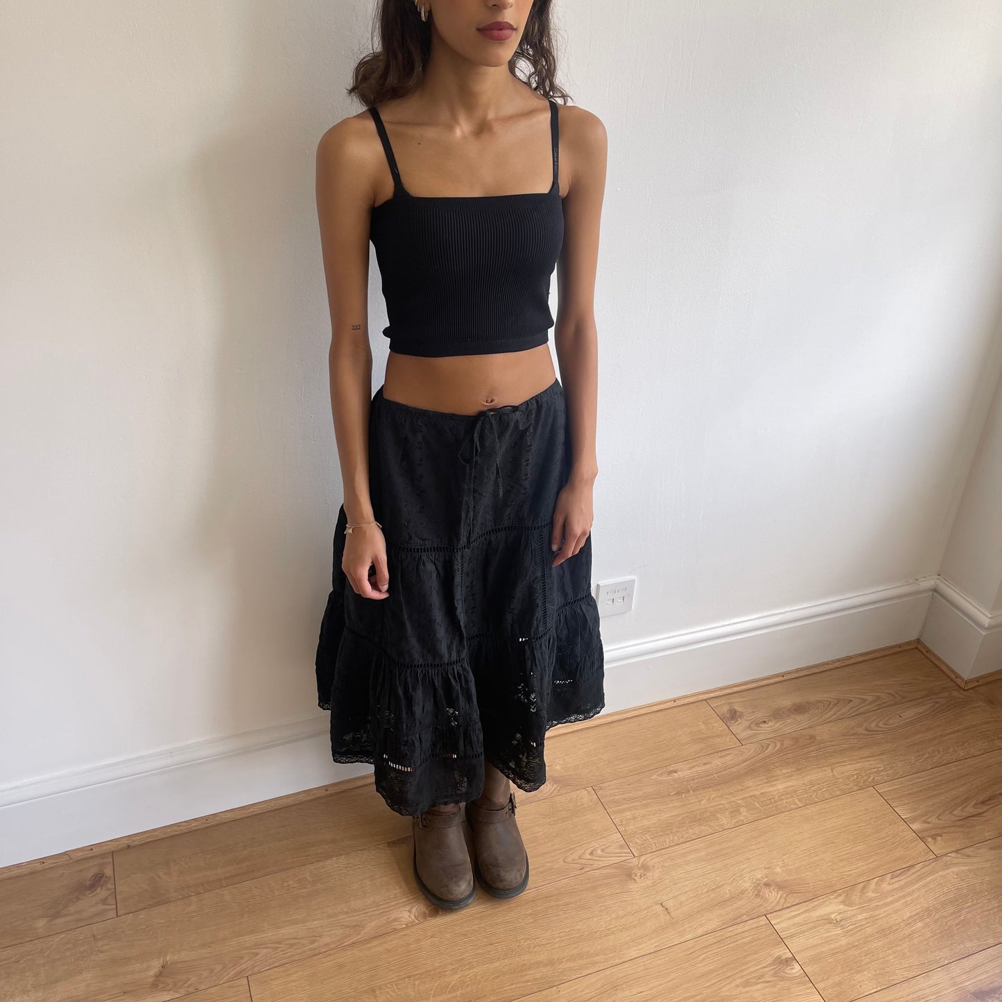 Black broderie anglaise midi skirt - Size S/M