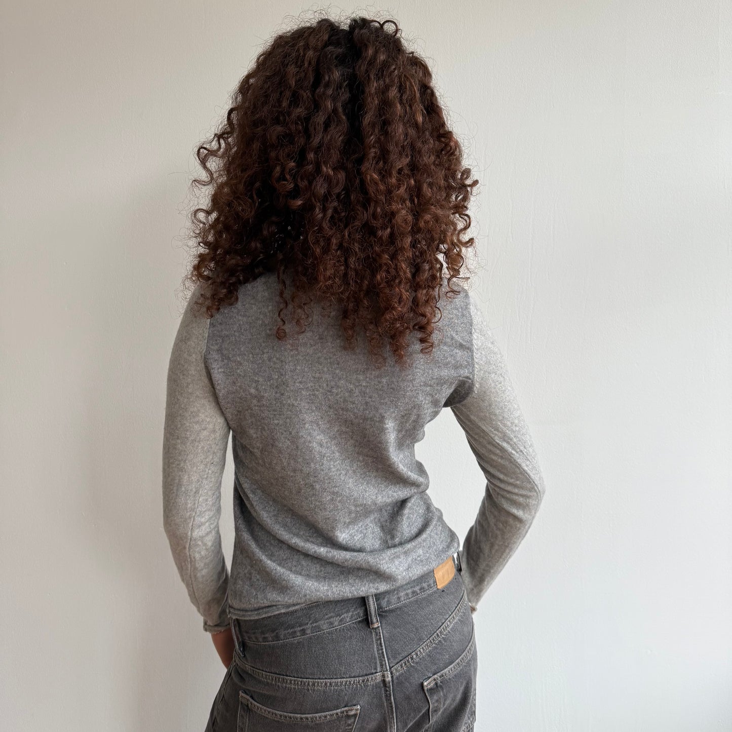 Grey long sleeve knit - Size S