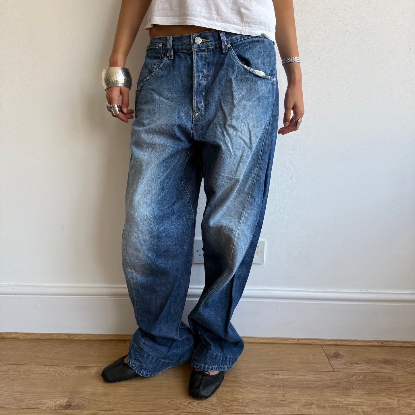 Levi’s Engineered cinch jeans - Size M/L