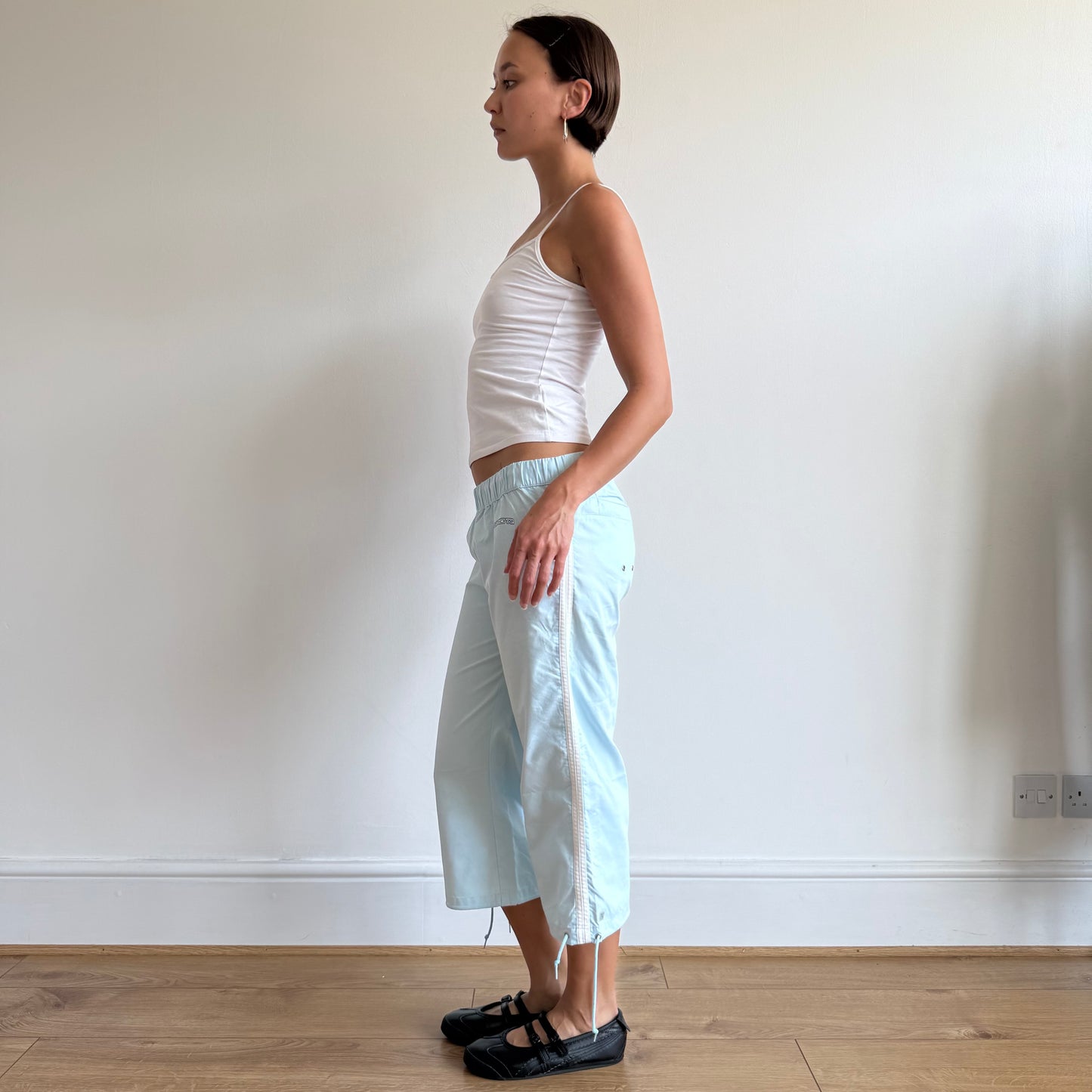 Baby blue Nike toggle capris - Size S