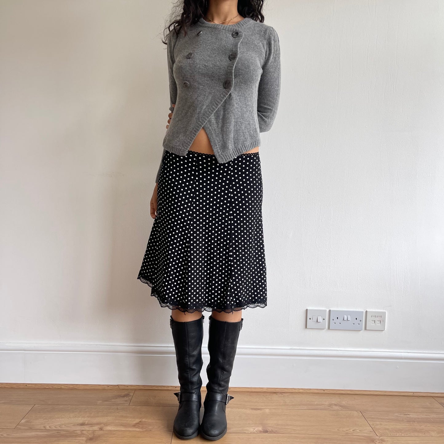 Grey asymmetric button jumper - Size M