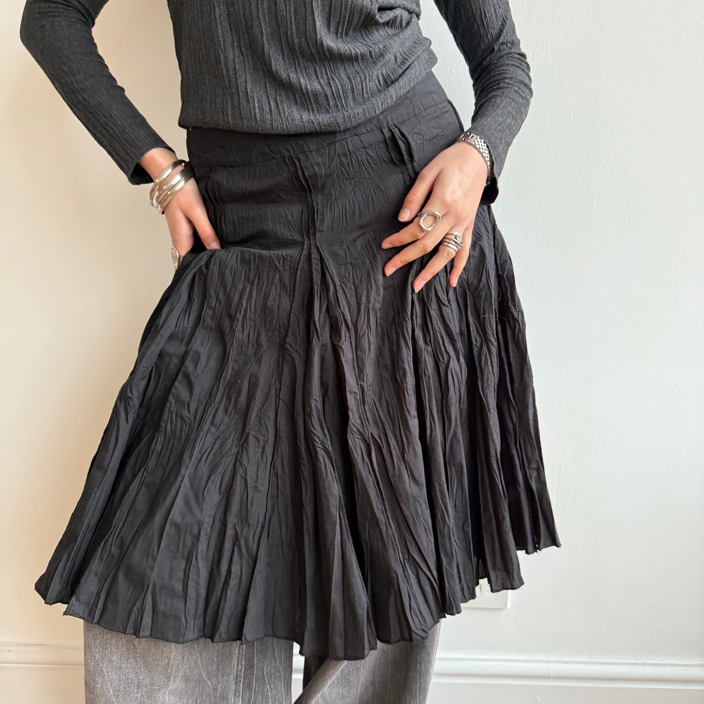 Black pleat midi skirt - Size S