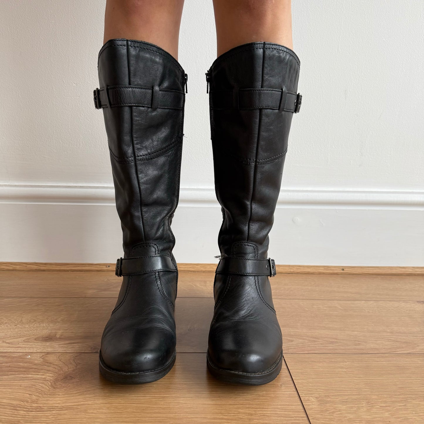 Black 90’s buckle boots - Size EU41
