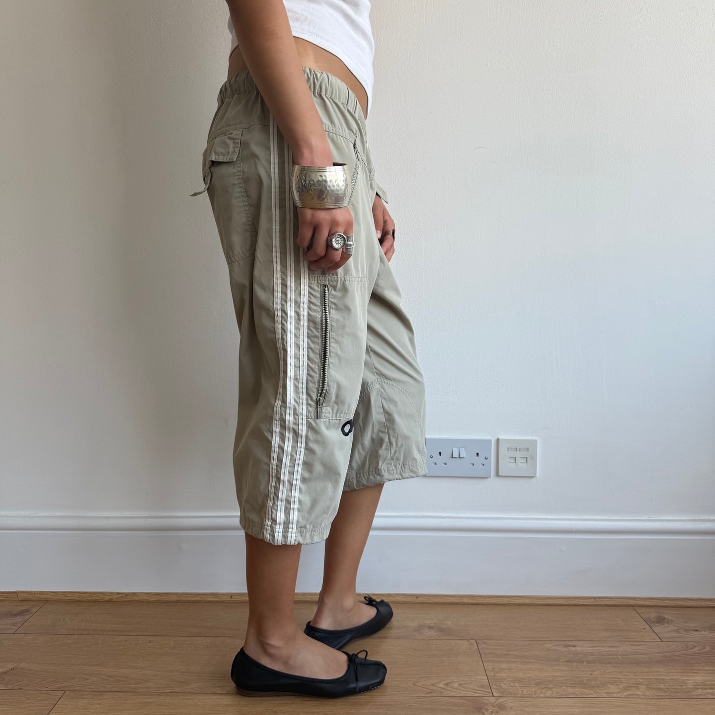 Beige Adidas belt capris - Size XS + S