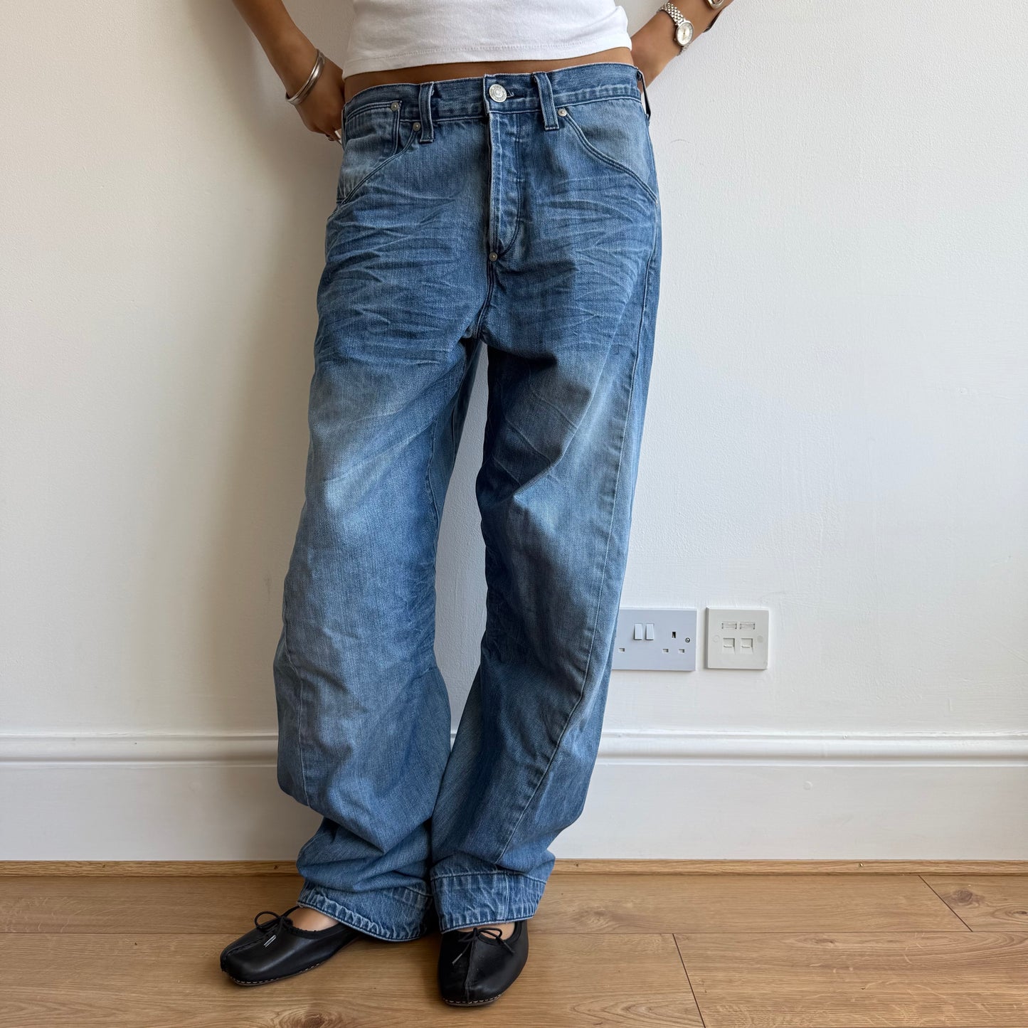 Levi’s Engineered cinch jeans - Size M/L