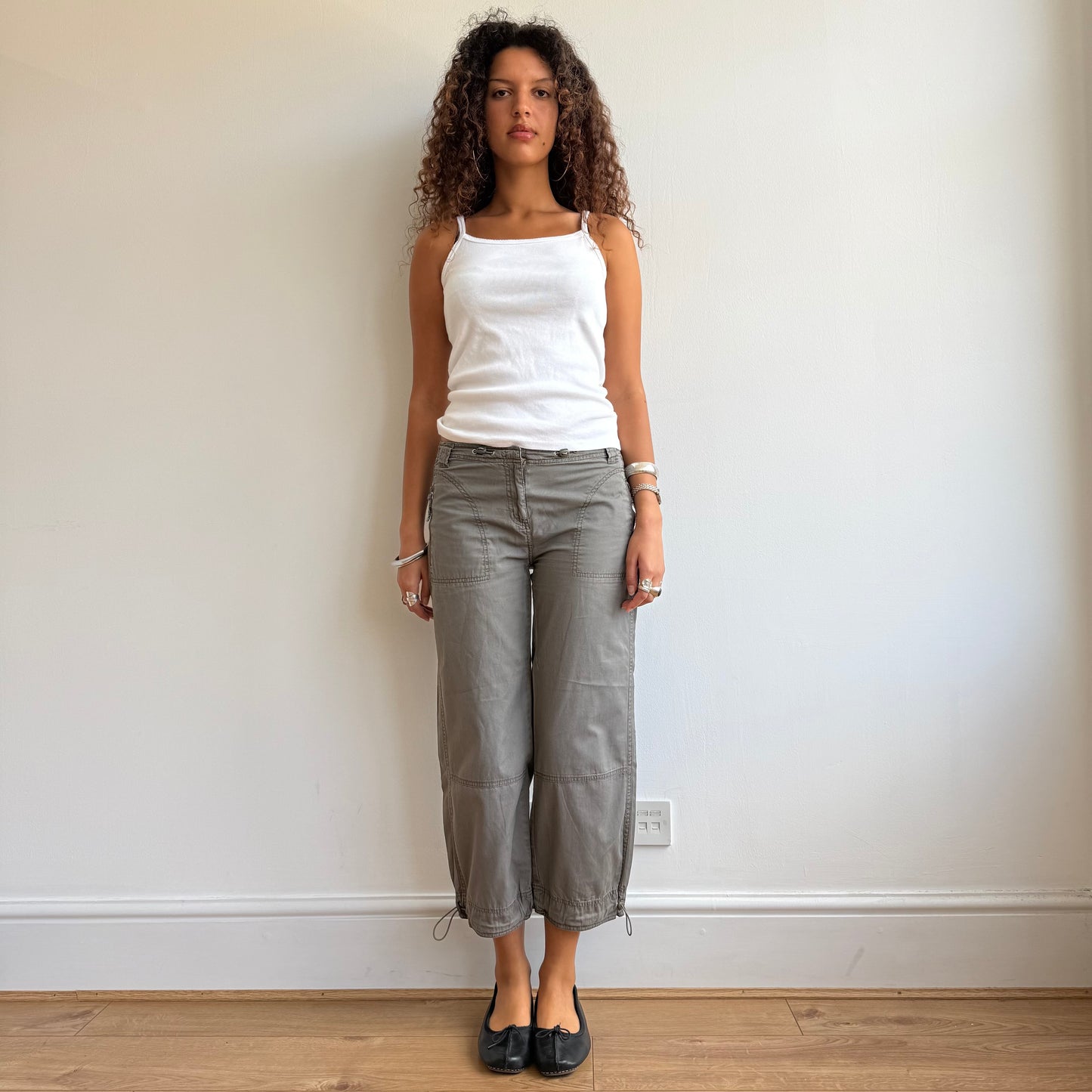 Khaki toggle capris - Size S/M