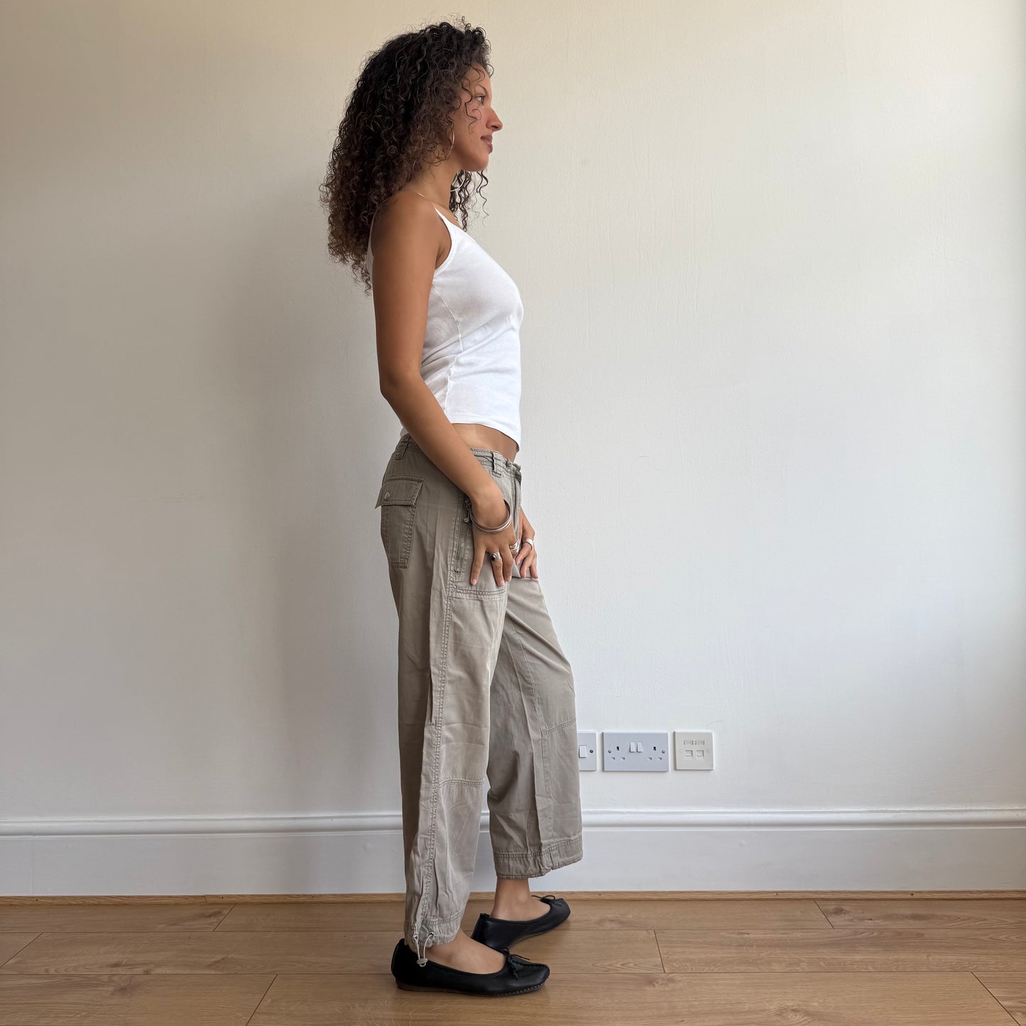 Green toggle capris - Size M