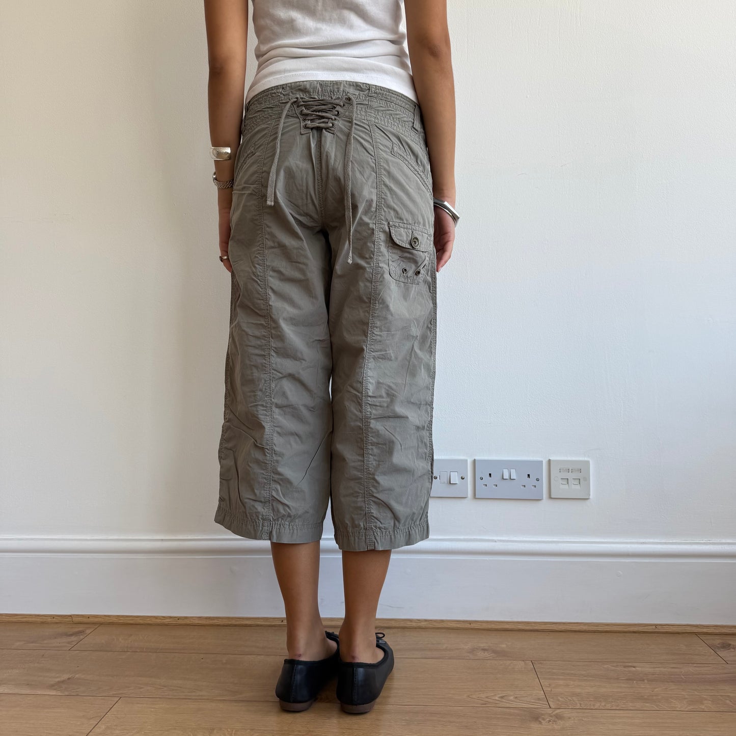 Khaki corset cargo capris - Size M