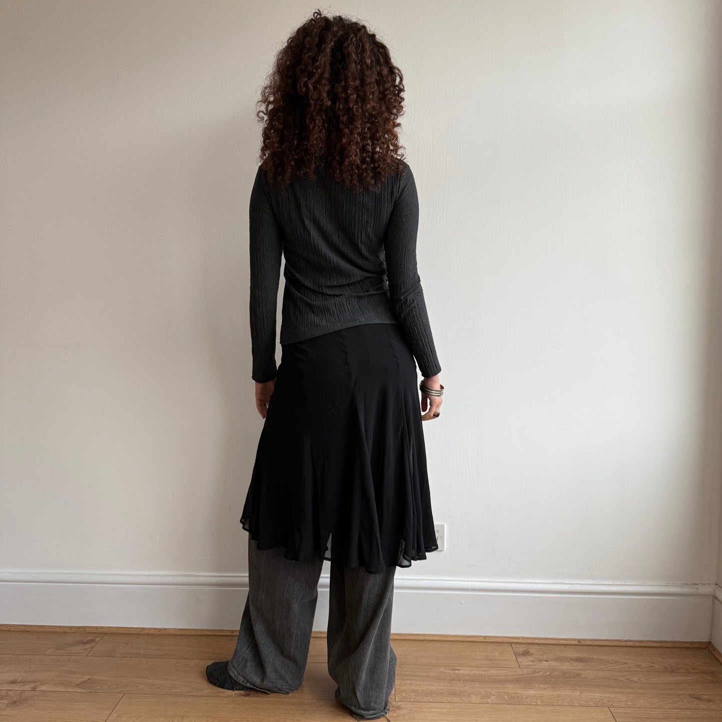 Black floaty midi skirt - Size S