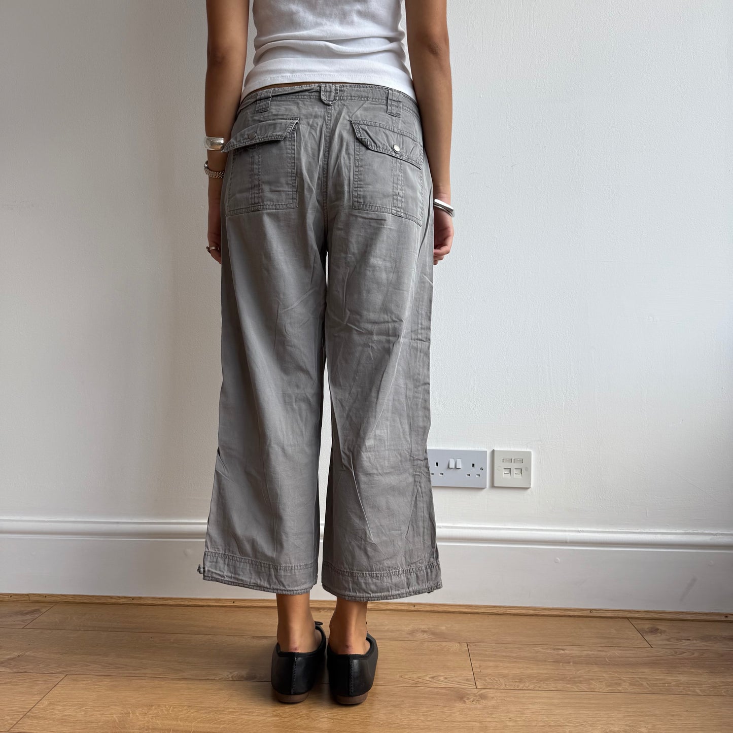 Khaki grey toggle capris - Size M