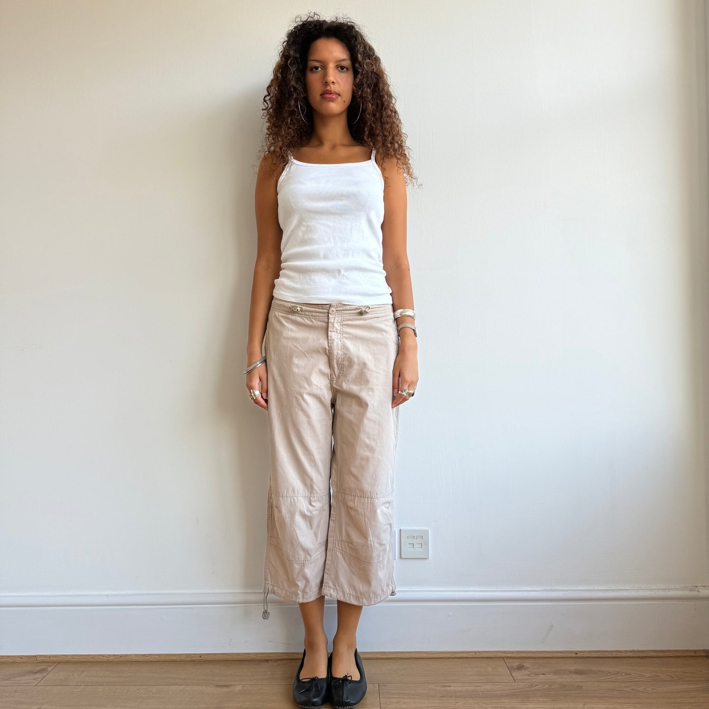 Beige toggle capris - Size M
