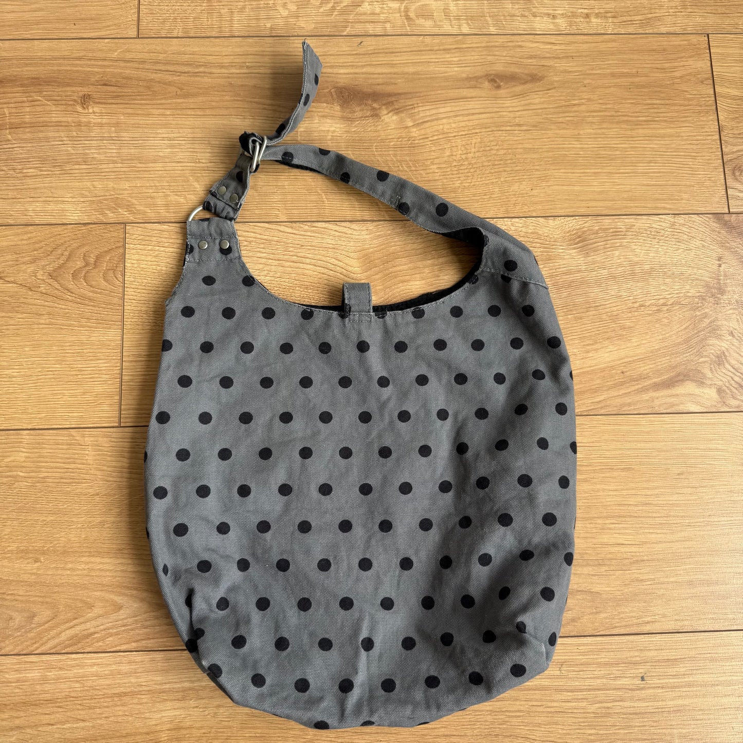 Grey polka dot bag