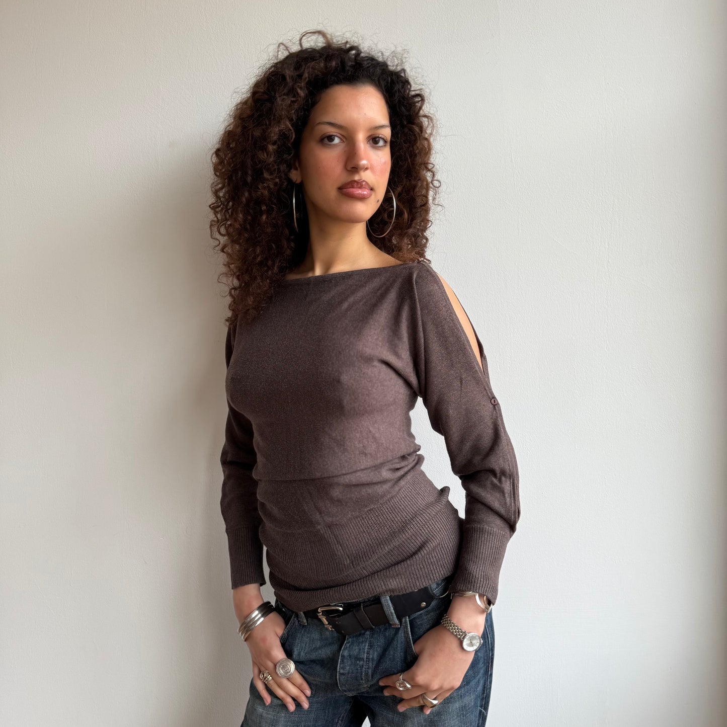Brown cold shoulder knit - Size S