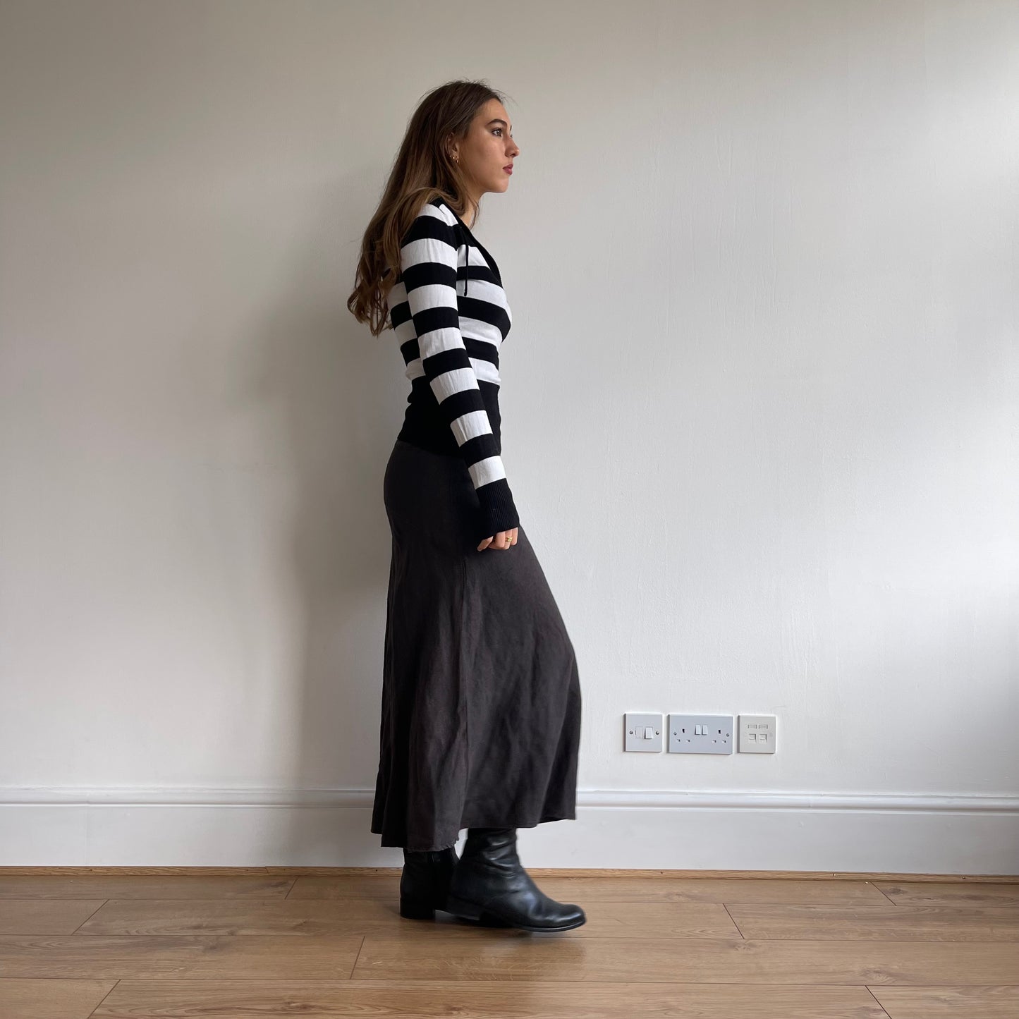 Black and white stripe hooded knit - Size S
