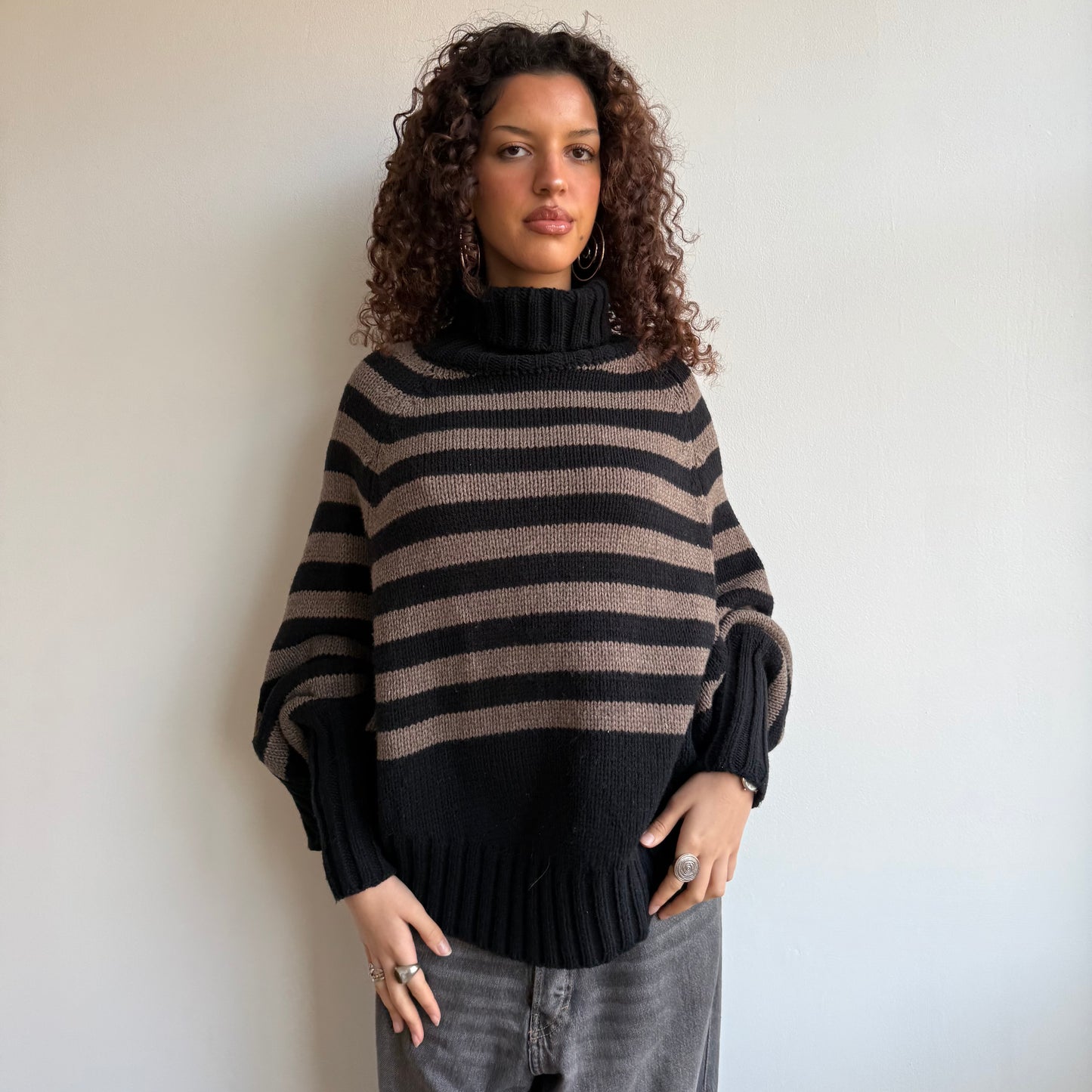 Brown batwing roll neck - Size M