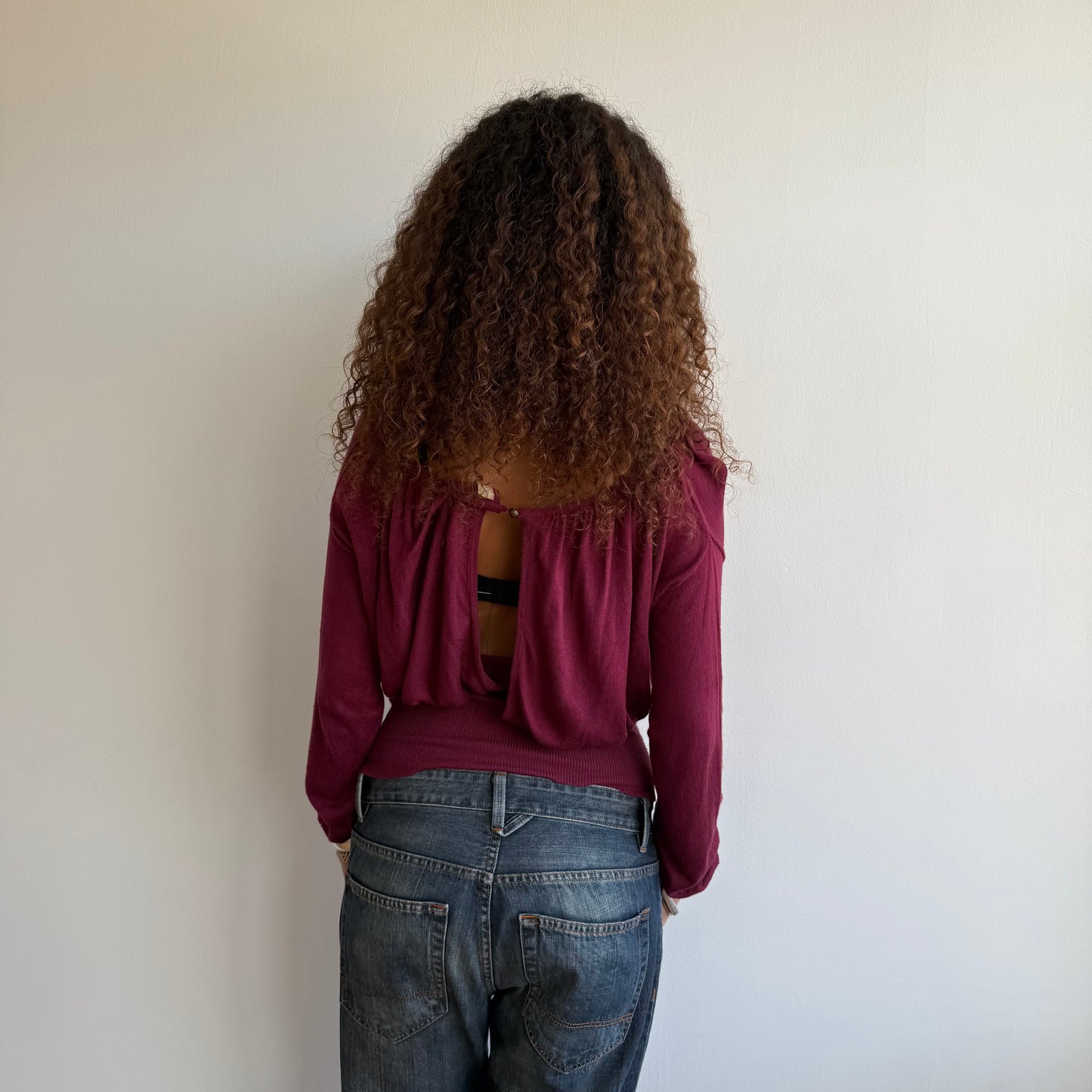 Burgundy slouchy keyhole knit - Size S