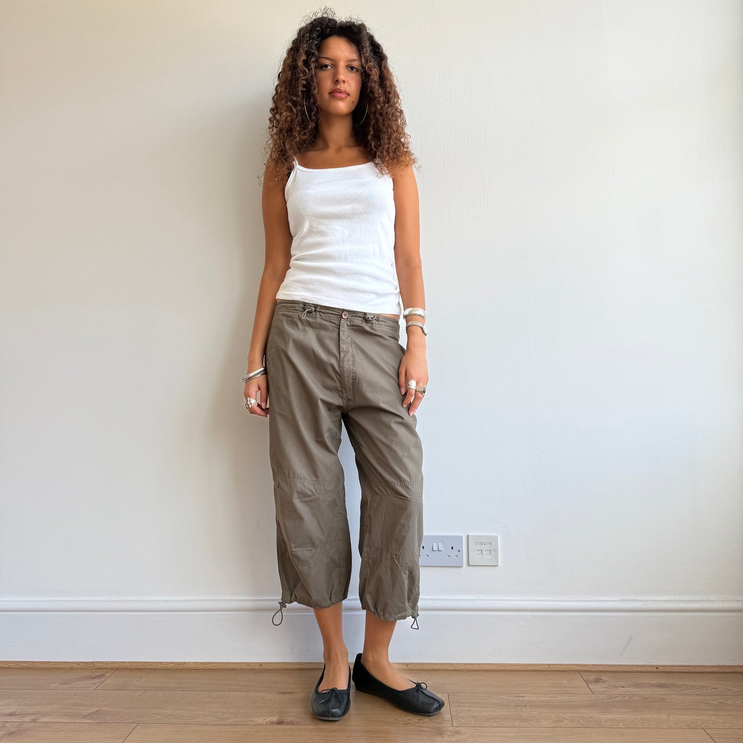 Khaki toggle capris - Size M