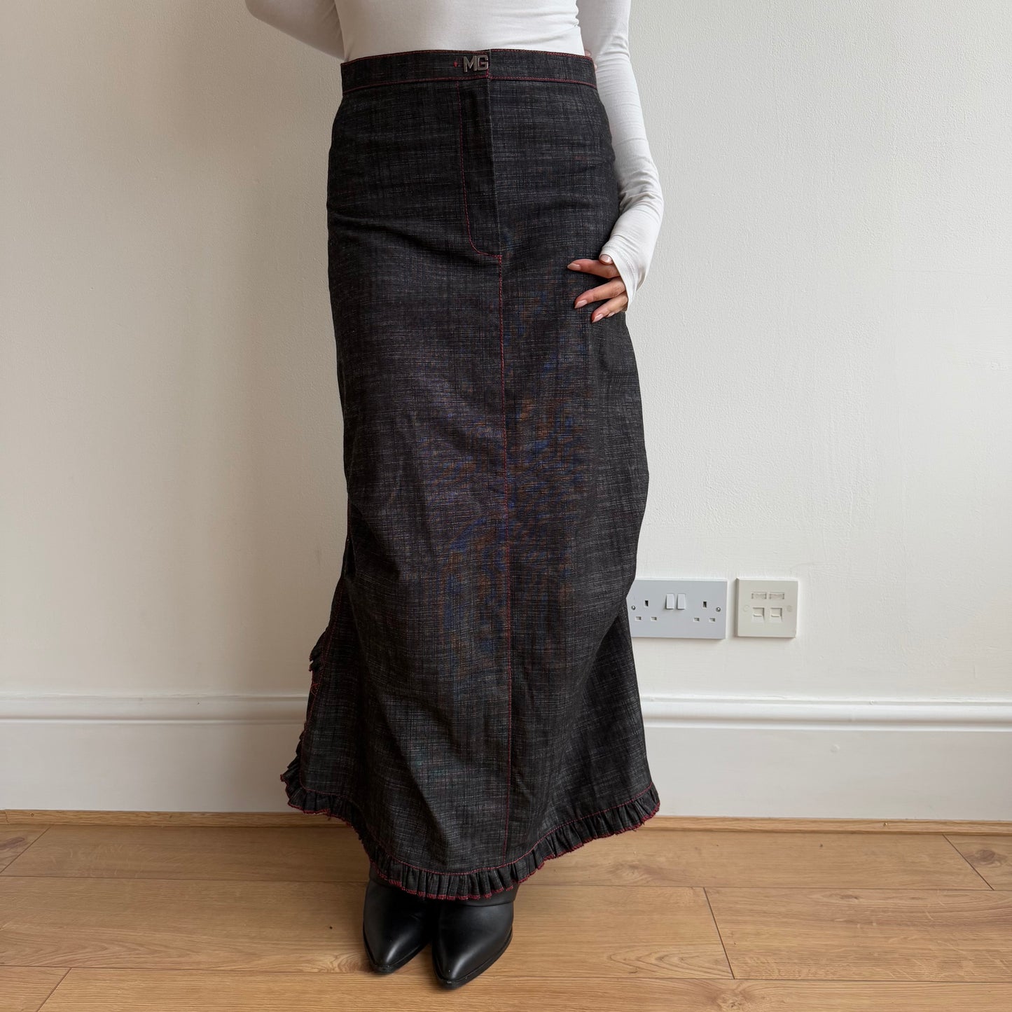 Dark denim ruffle skirt - Size XS