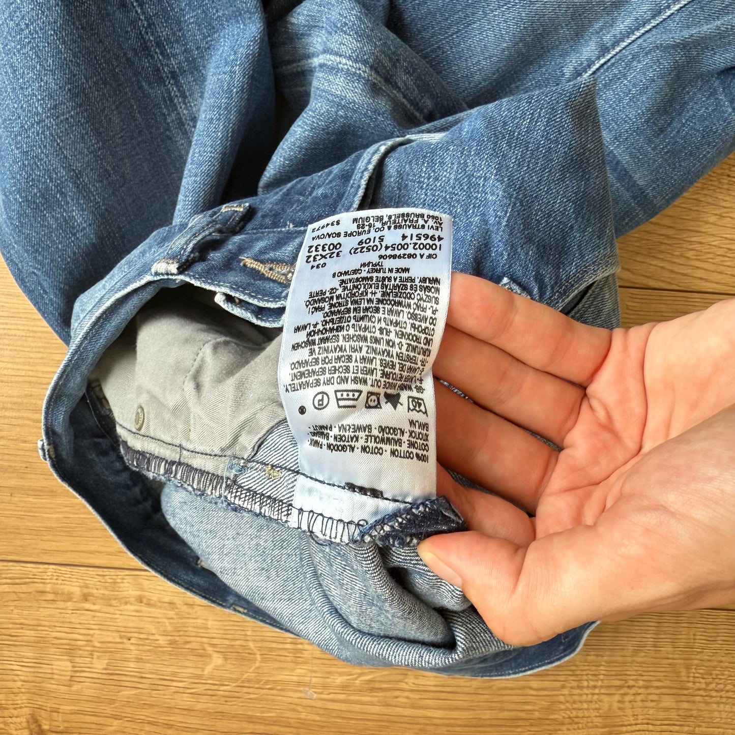 Levi’s Engineered cinch jeans - Size M