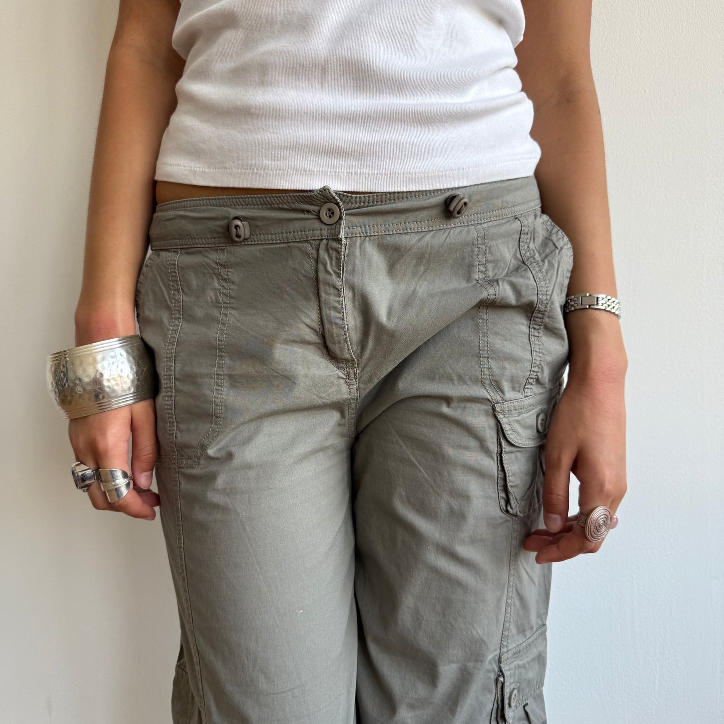 Khaki toggle capris - Size S/M