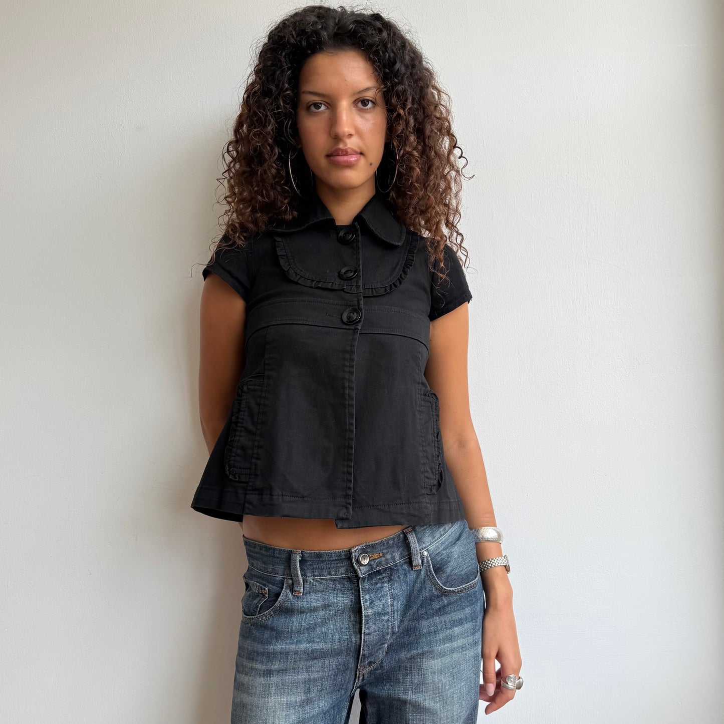 Black short sleeve ruffle peacoat - Size S