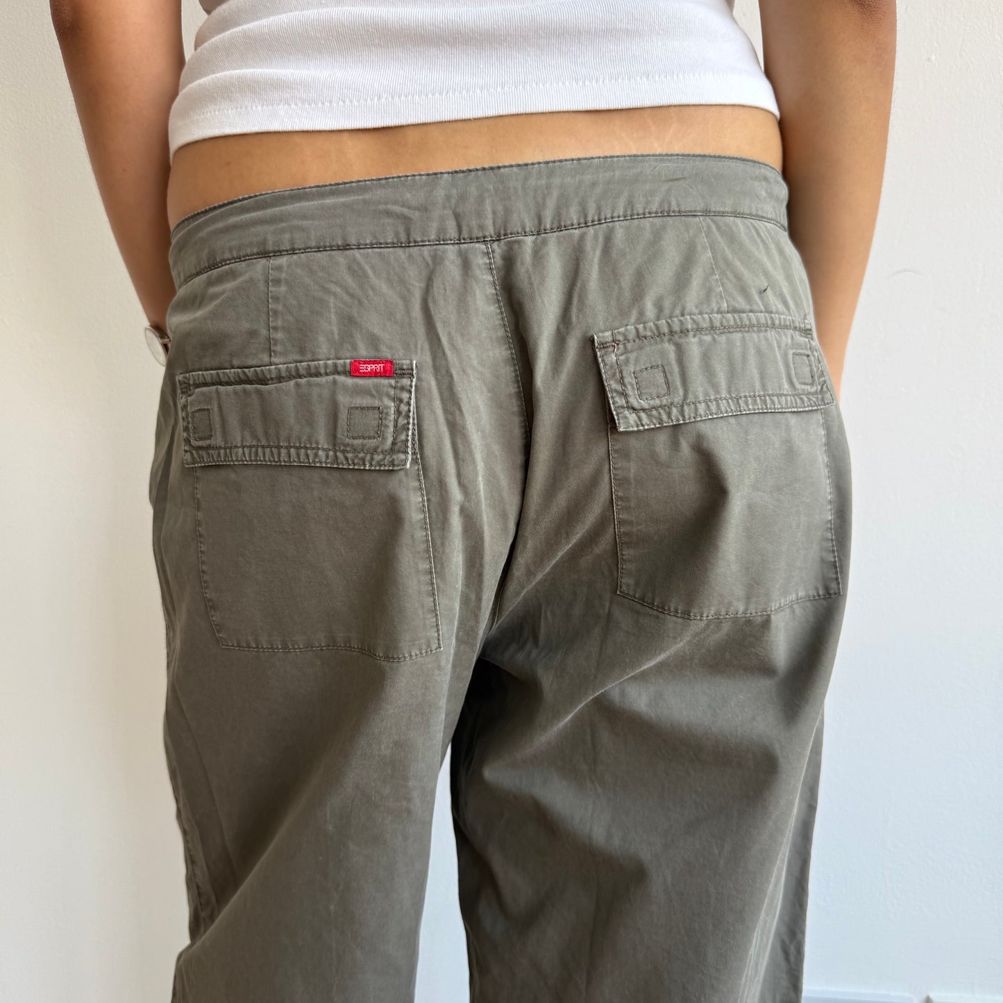 Khaki toggle capris - Size M