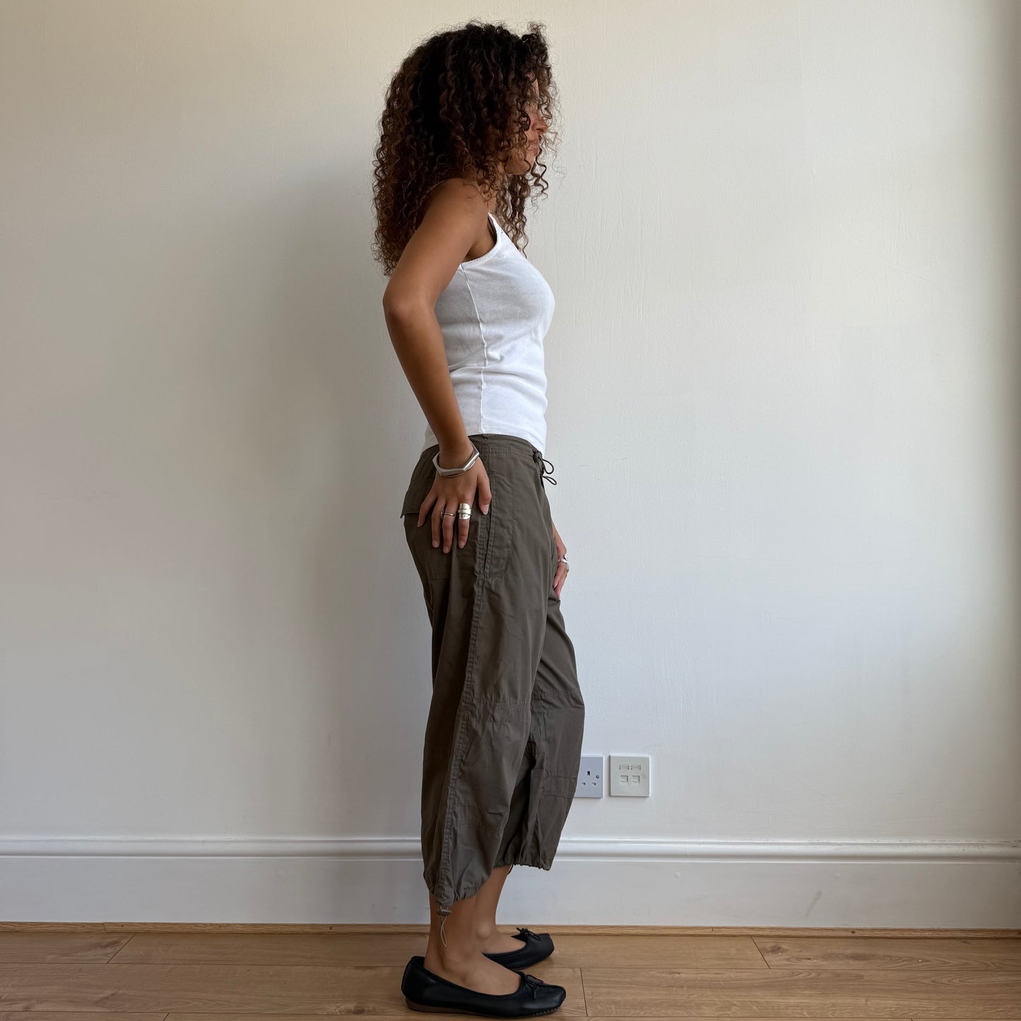 Khaki toggle capris - Size M