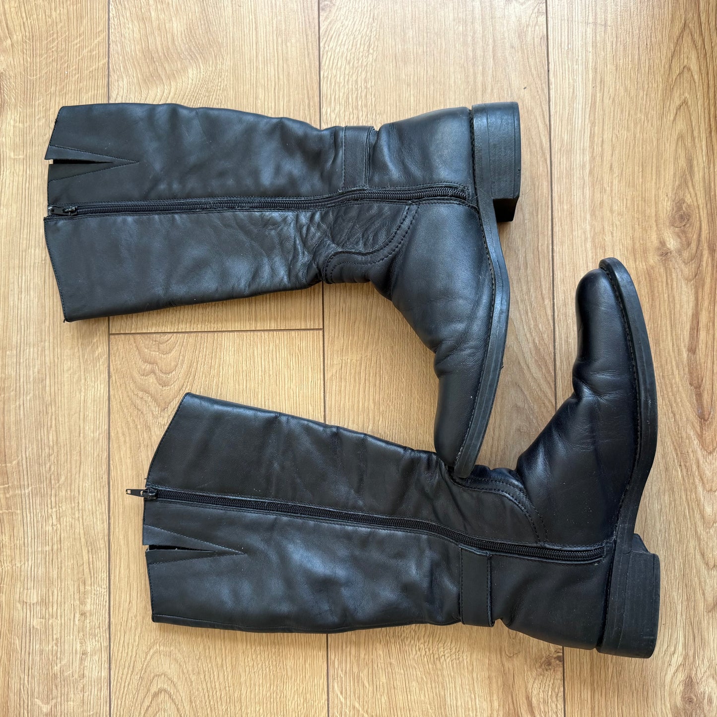 Black buckle boots - Size UK6